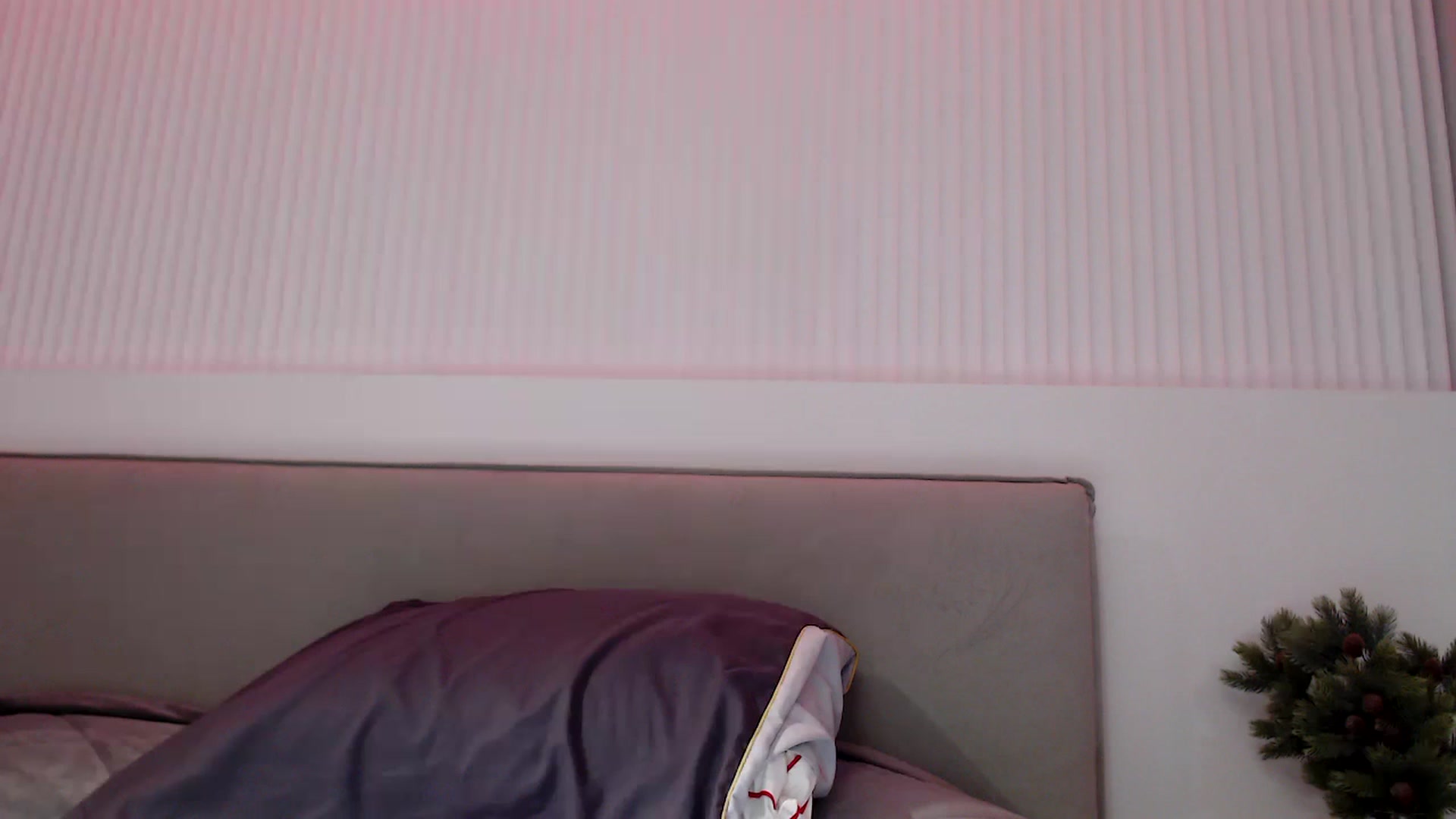 Gallery image thumbnail from JuicyXmas's myfreecams stream on, 12/25/2023, 15:28 image 1 of 20