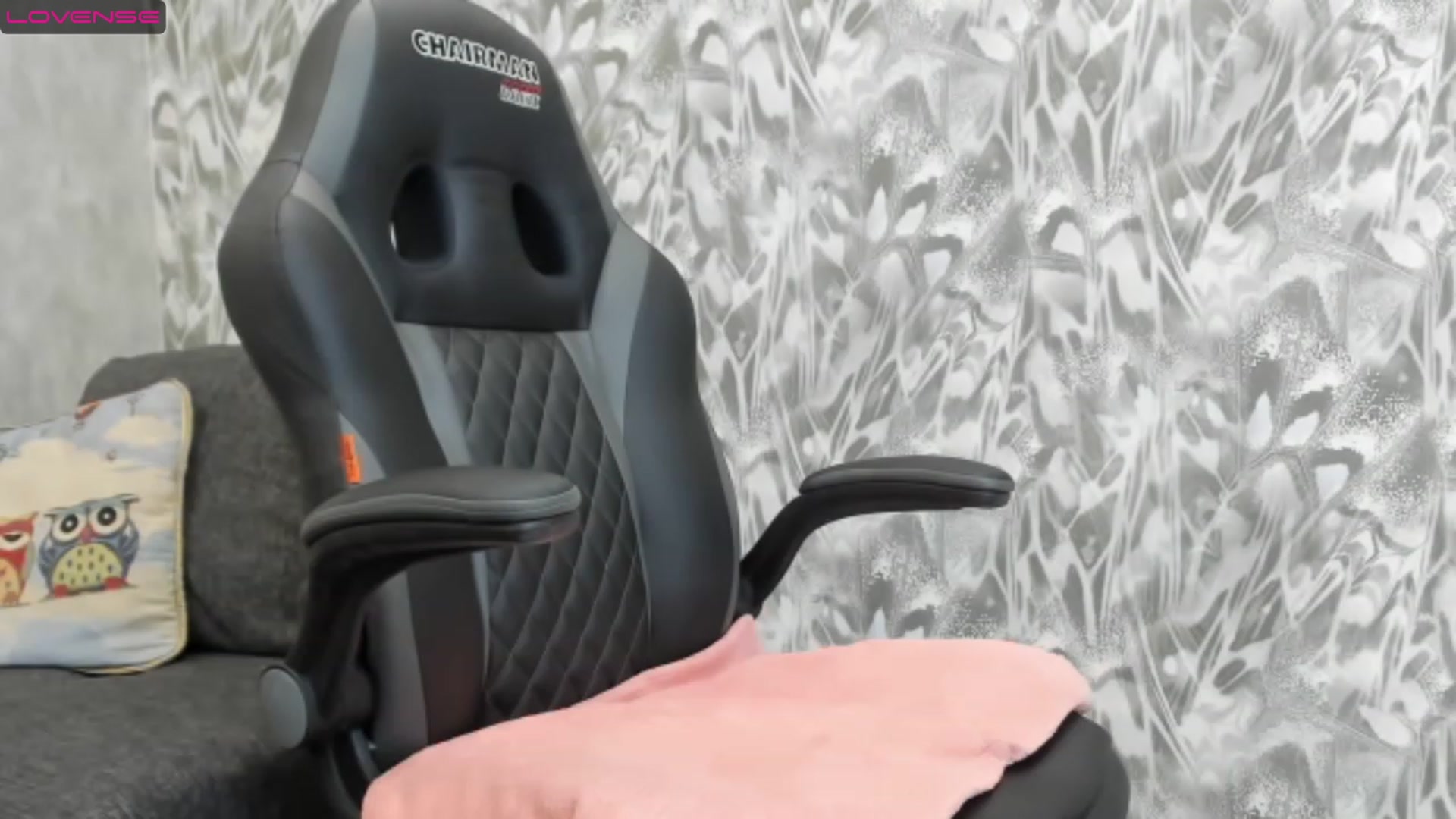 Gallery image thumbnail from Juicy_Cherry6's myfreecams stream on, 12/08/2022, 01:56 image 10 of 20