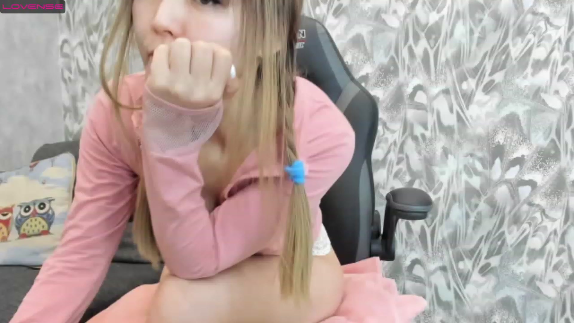 Gallery image thumbnail from Juicy_Cherry6's myfreecams stream on, 12/08/2022, 01:56 image 19 of 20