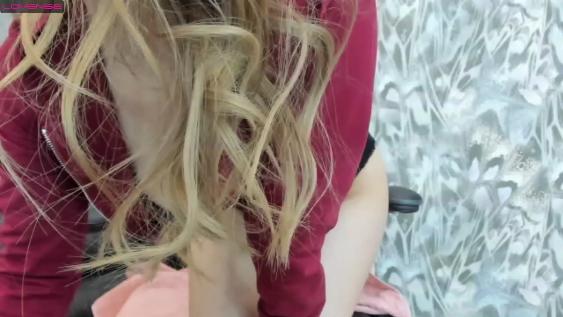 Gallery image thumbnail from Juicy_Cherry6's myfreecams stream on, 12/11/2022, 01:42 image 10 of 20