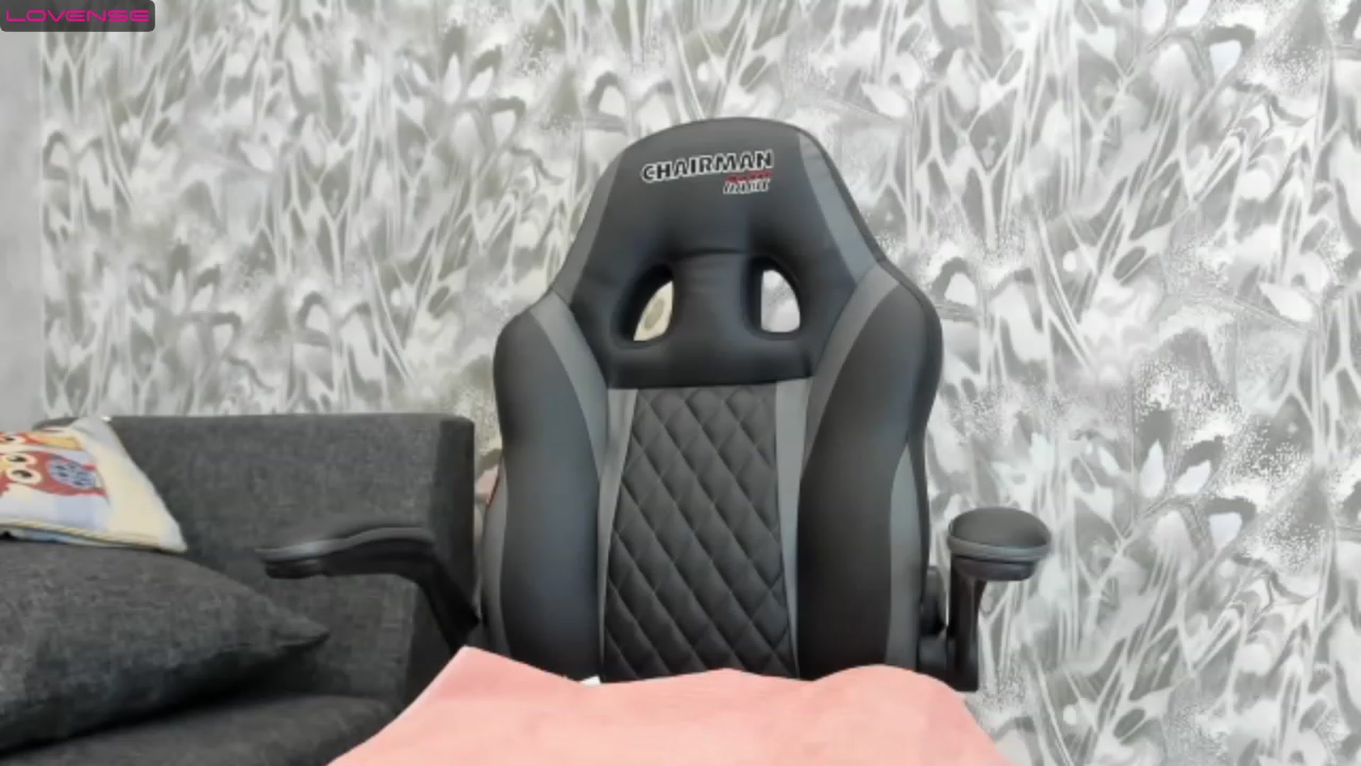 Gallery image thumbnail from Juicy_Cherry6's myfreecams stream on, 12/13/2022, 02:43 image 3 of 20