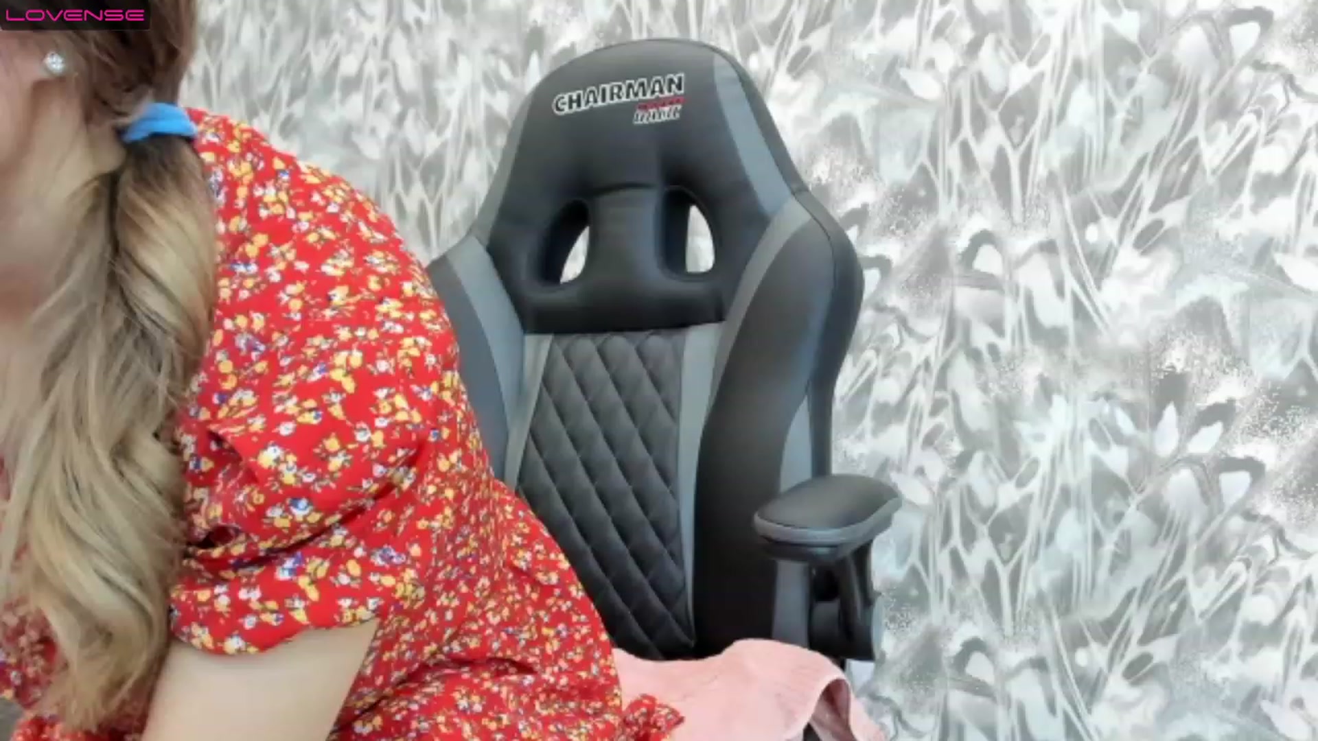 Gallery image thumbnail from Juicy_Cherry6's myfreecams stream on, 12/24/2022, 02:15 image 15 of 20
