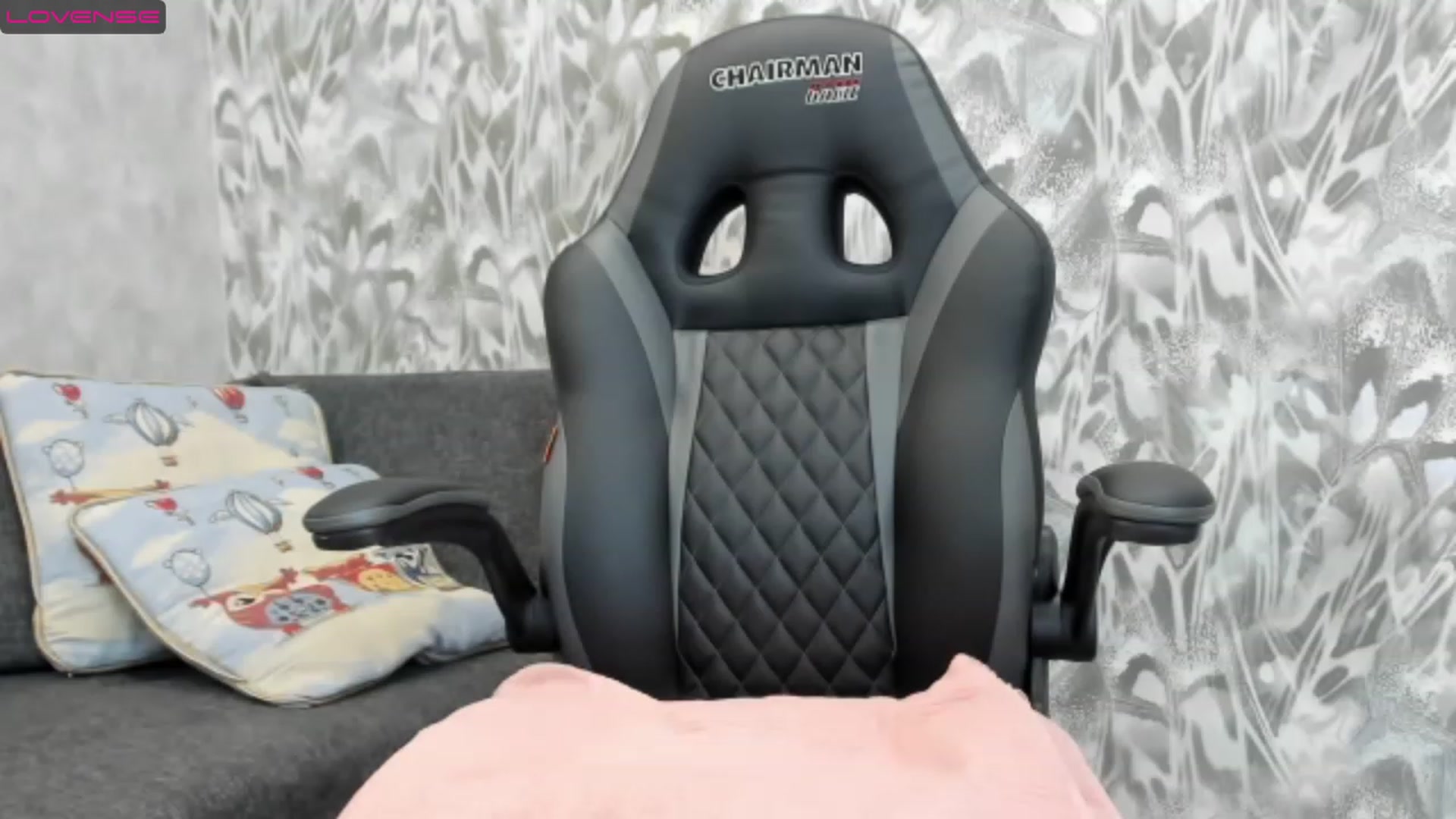 Gallery image thumbnail from Juicy_Cherry6's myfreecams stream on, 12/29/2022, 02:02 image 6 of 20