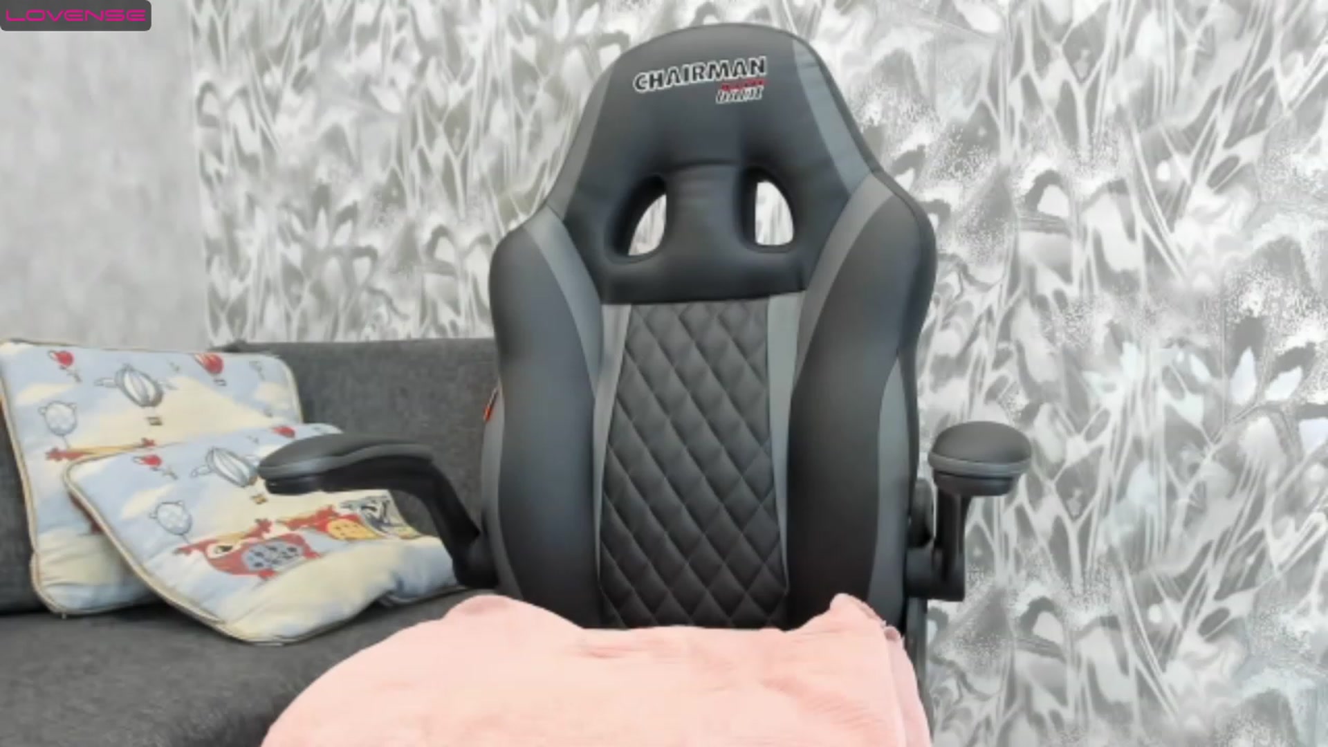 Gallery image thumbnail from Juicy_Cherry6's myfreecams stream on, 12/29/2022, 02:02 image 1 of 20
