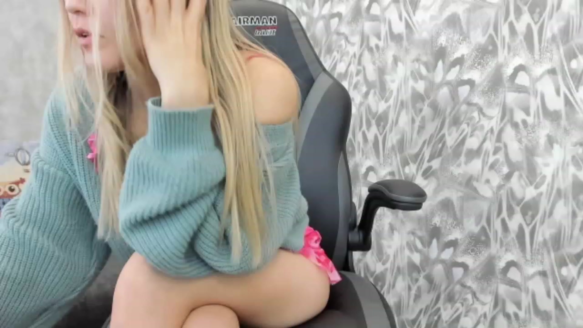 Gallery image thumbnail from Juicy_Cherry6's myfreecams stream on, 01/12/2023, 05:22 image 10 of 20