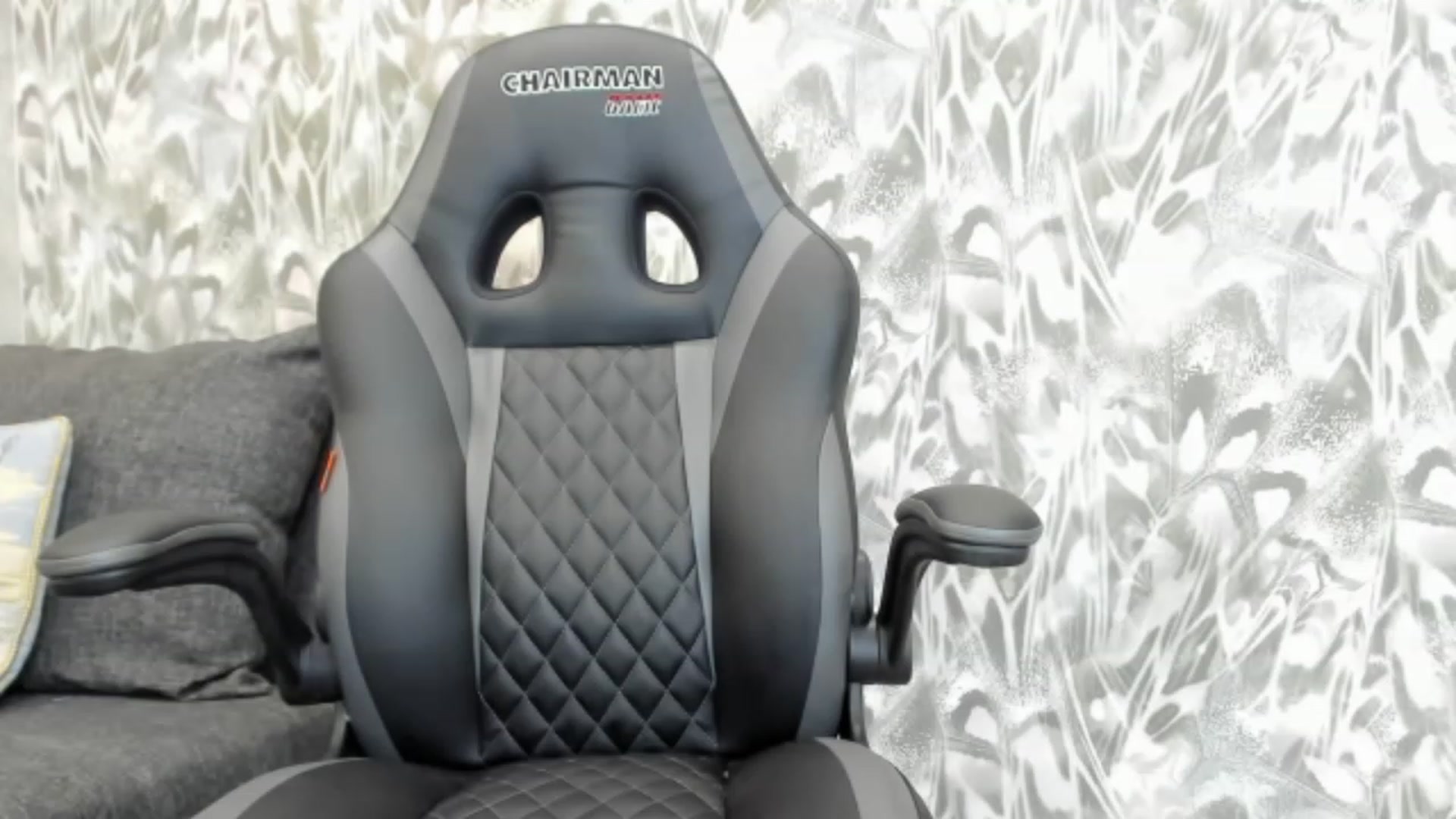 Gallery image thumbnail from Juicy_Cherry6's myfreecams stream on, 01/19/2023, 04:03 image 6 of 20