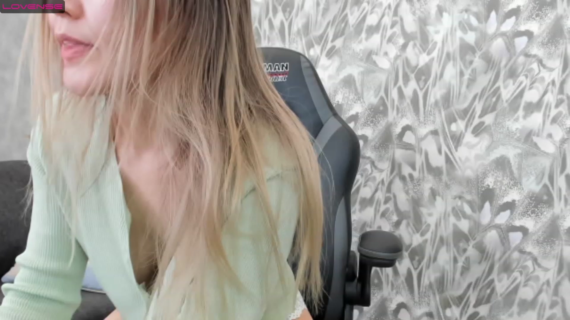 Gallery image thumbnail from Juicy_Cherry6's myfreecams stream on, 02/17/2023, 07:17 image 8 of 20