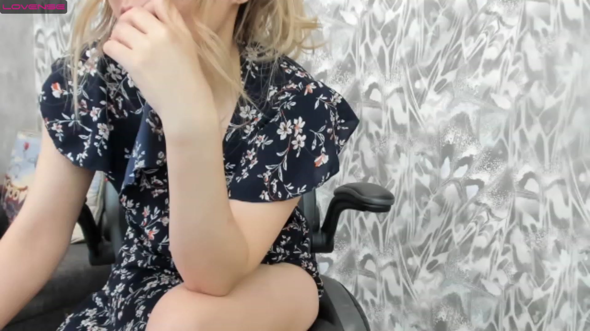 Gallery image thumbnail from Juicy_Cherry6's myfreecams stream on, 03/05/2023, 07:02 image 3 of 20