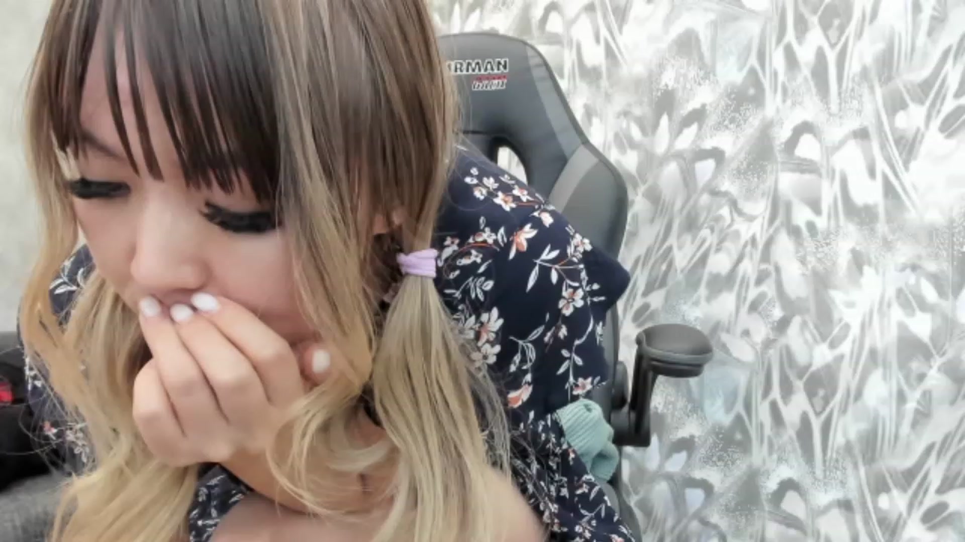 Gallery image thumbnail from Juicy_Cherry6's myfreecams stream on, 03/16/2023, 06:47 image 18 of 20
