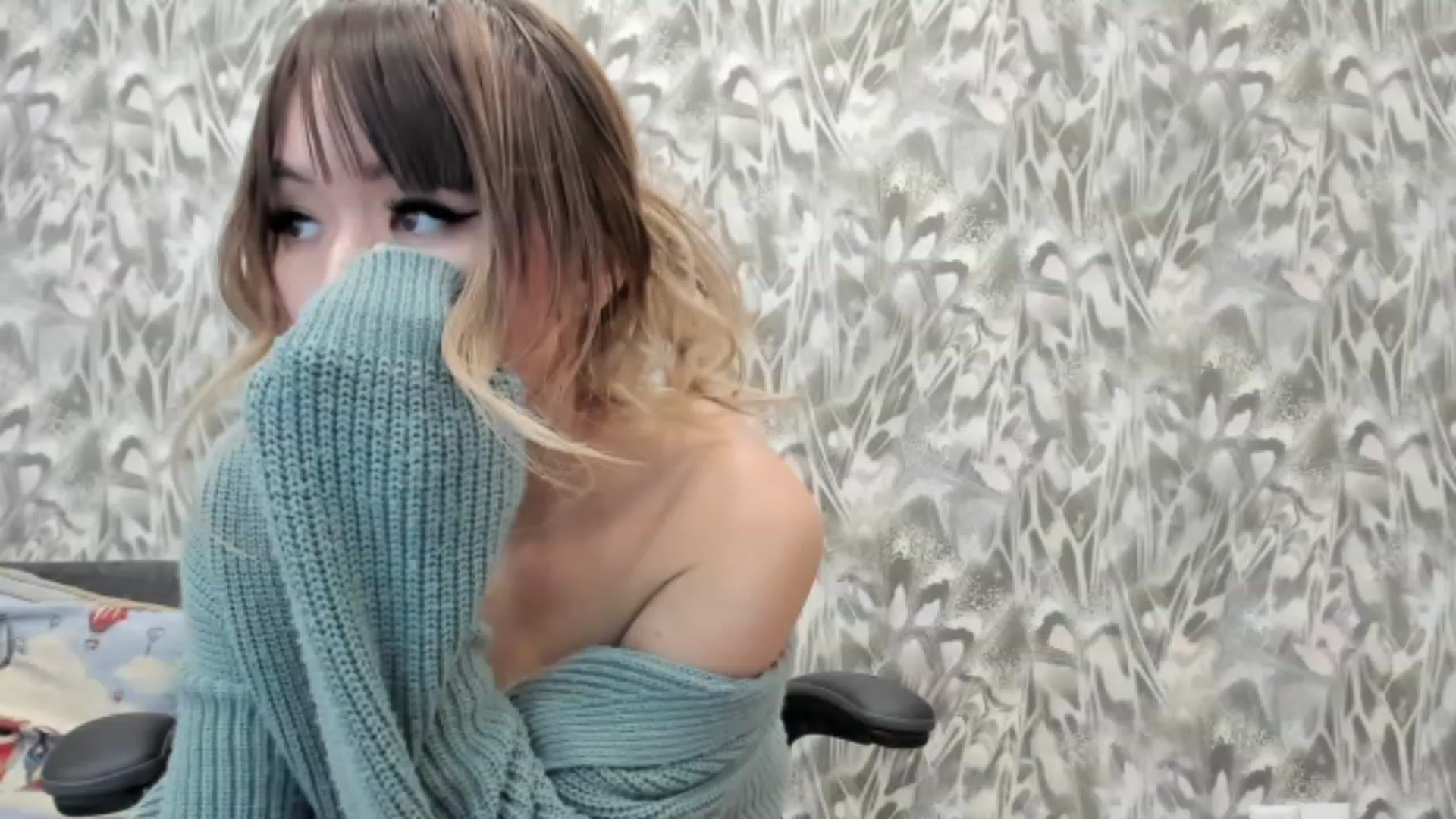 Gallery image thumbnail from Juicy_Cherry6's myfreecams stream on, 04/18/2023, 07:04 image 5 of 20