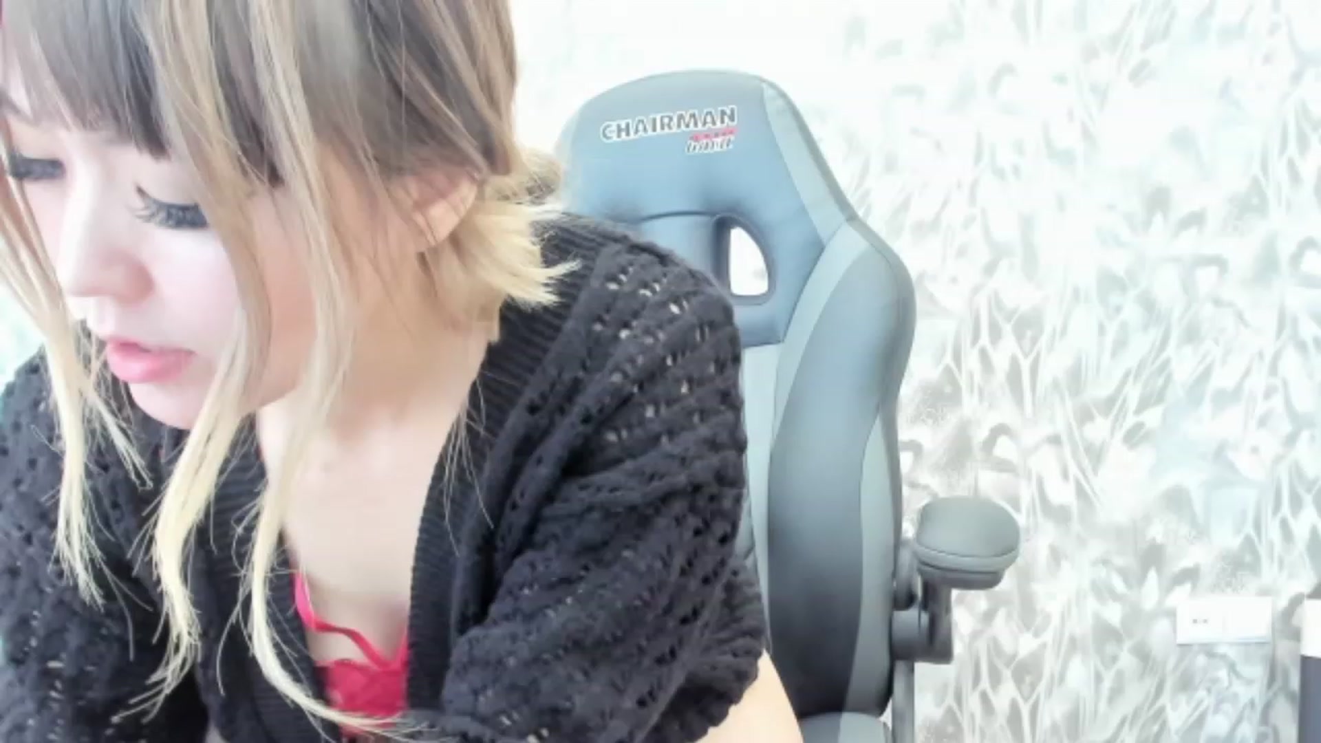 Gallery image thumbnail from Juicy_Cherry6's myfreecams stream on, 04/27/2023, 05:19 image 3 of 20