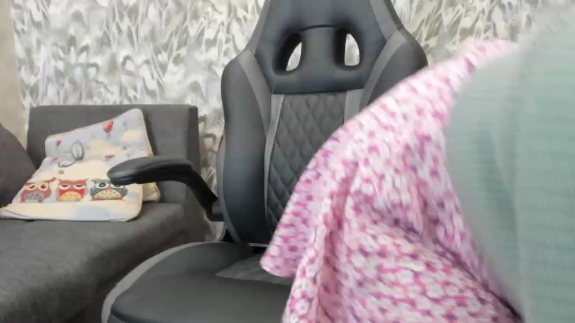Gallery image thumbnail from Juicy_Cherry6's myfreecams stream on, 05/08/2023, 02:47 image 1 of 20
