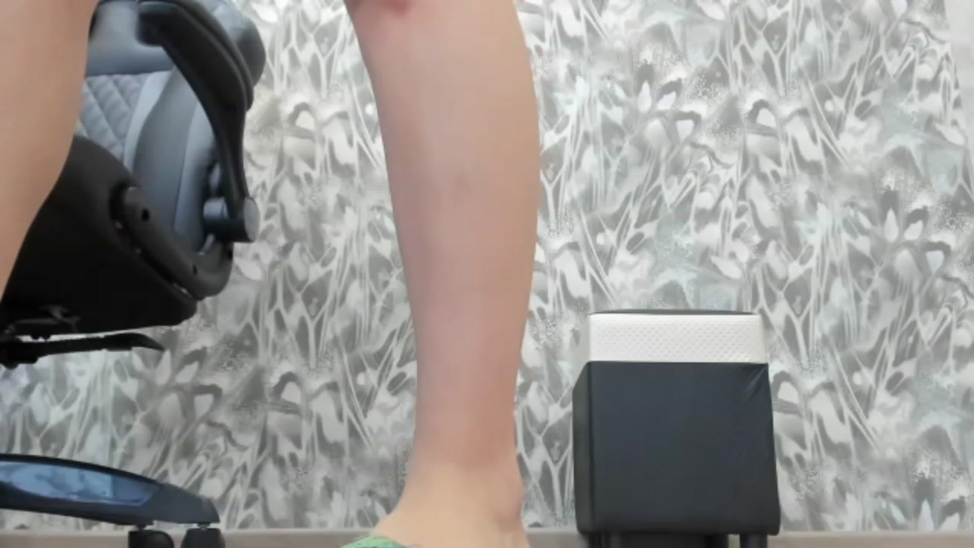 Gallery image thumbnail from Juicy_Cherry6's myfreecams stream on, 05/18/2023, 06:40 image 5 of 20