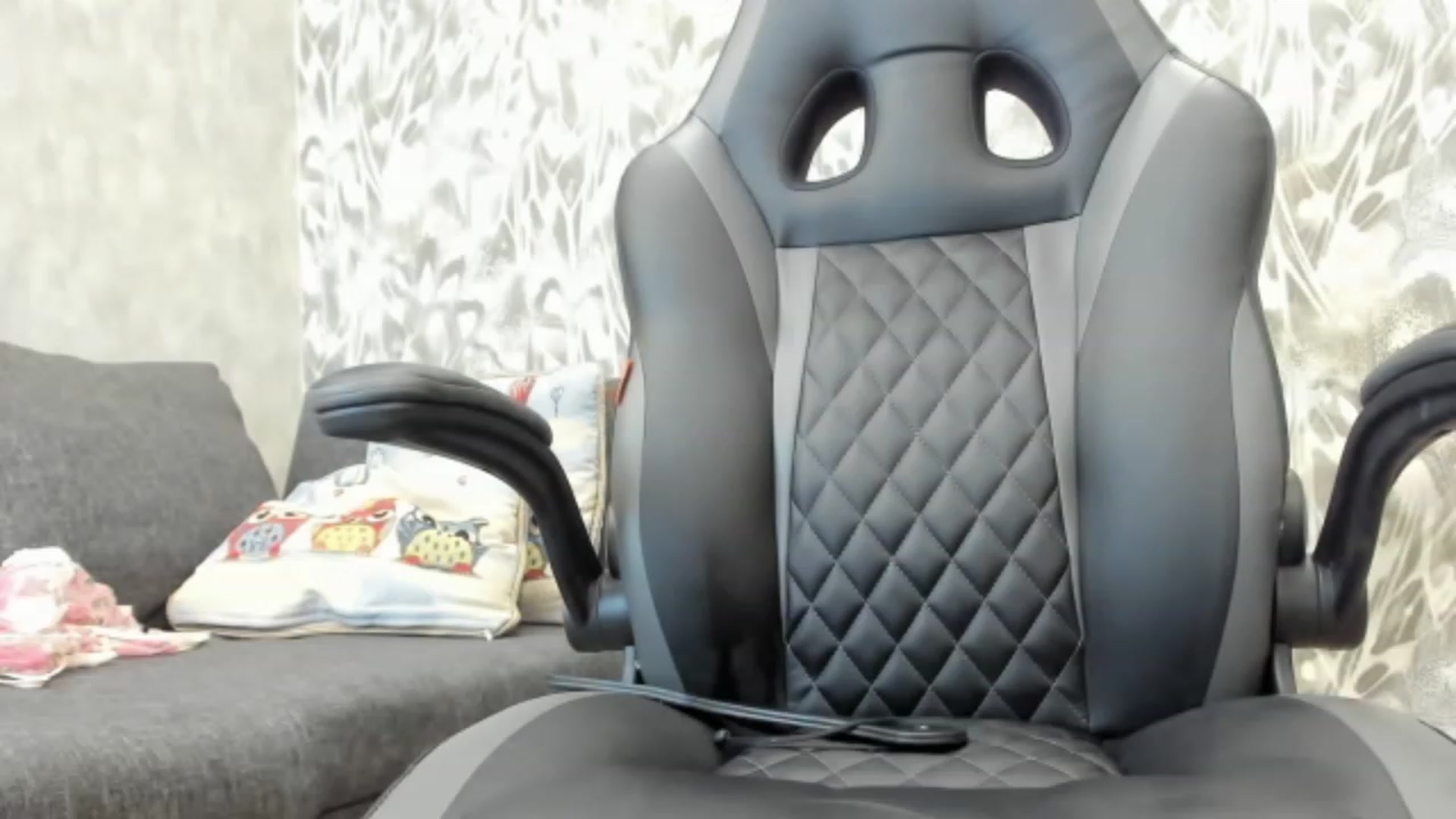 Gallery image thumbnail from Juicy_Cherry6's myfreecams stream on, 05/22/2023, 04:11 image 2 of 20