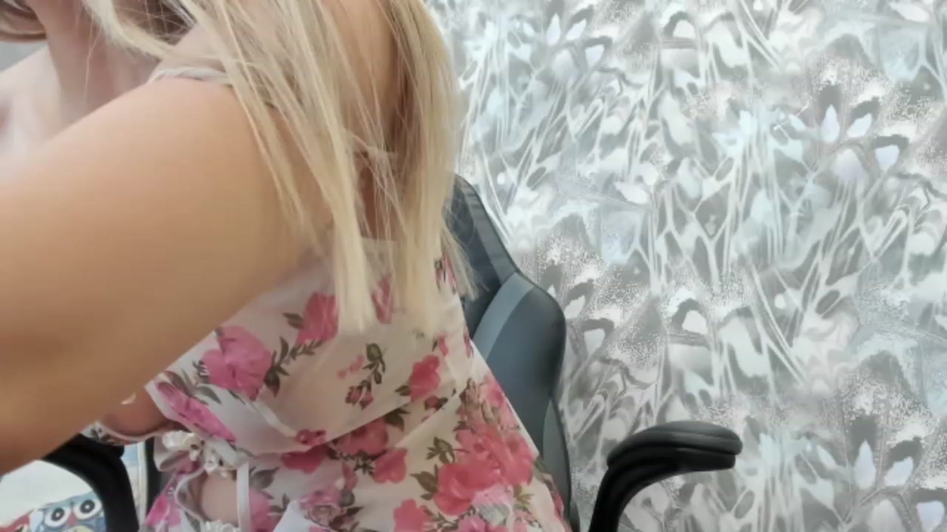 Gallery image thumbnail from Juicy_Cherry6's myfreecams stream on, 06/17/2023, 05:20 image 9 of 20