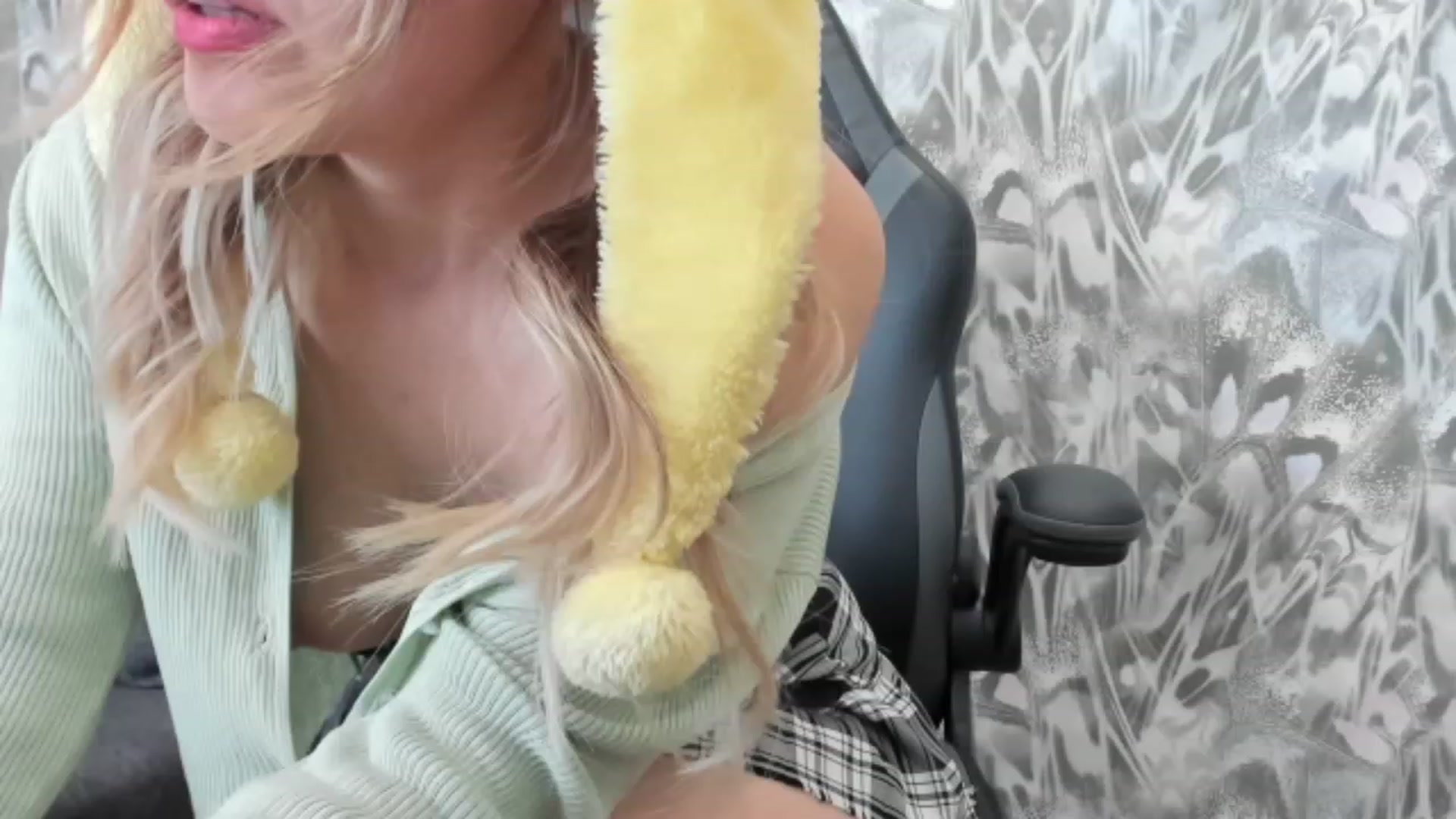 Gallery image thumbnail from Juicy_Cherry6's myfreecams stream on, 06/22/2023, 09:00 image 14 of 20