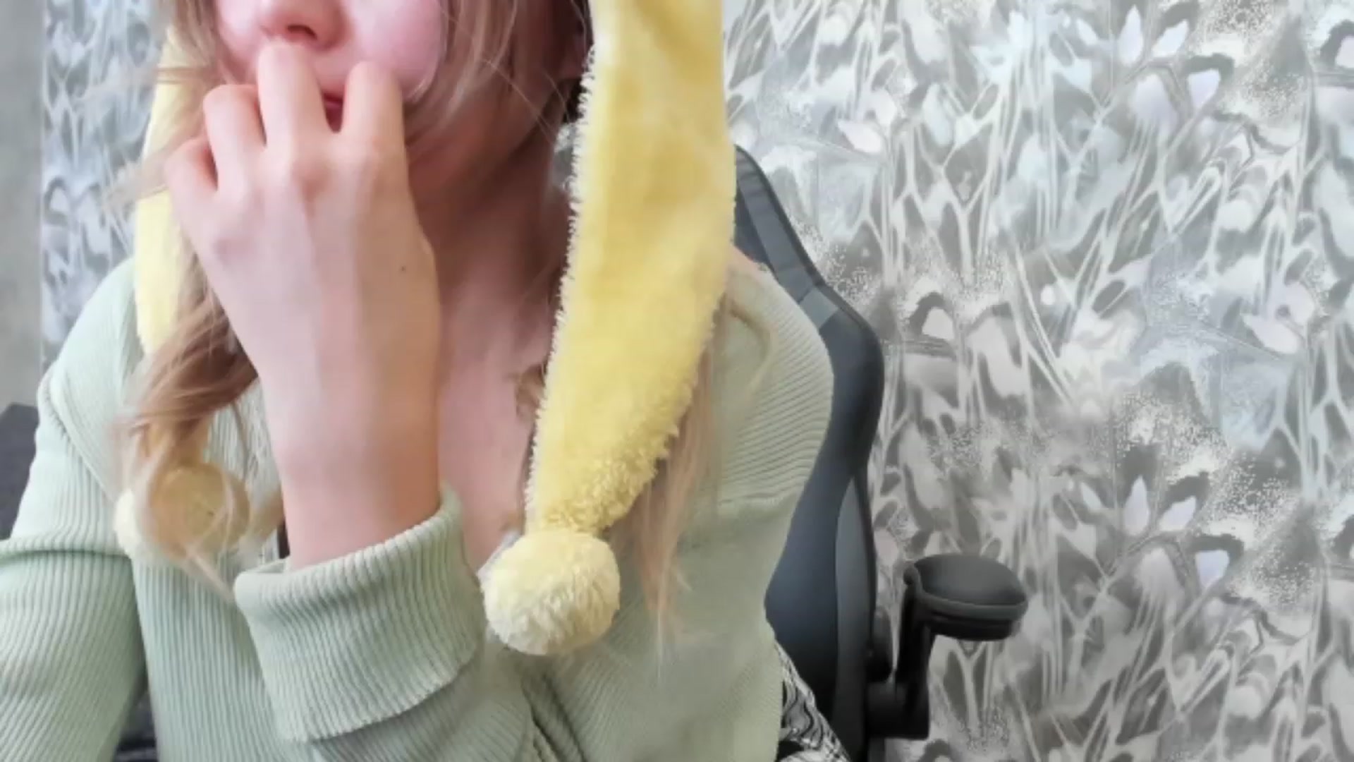 Gallery image thumbnail from Juicy_Cherry6's myfreecams stream on, 06/22/2023, 09:00 image 8 of 20