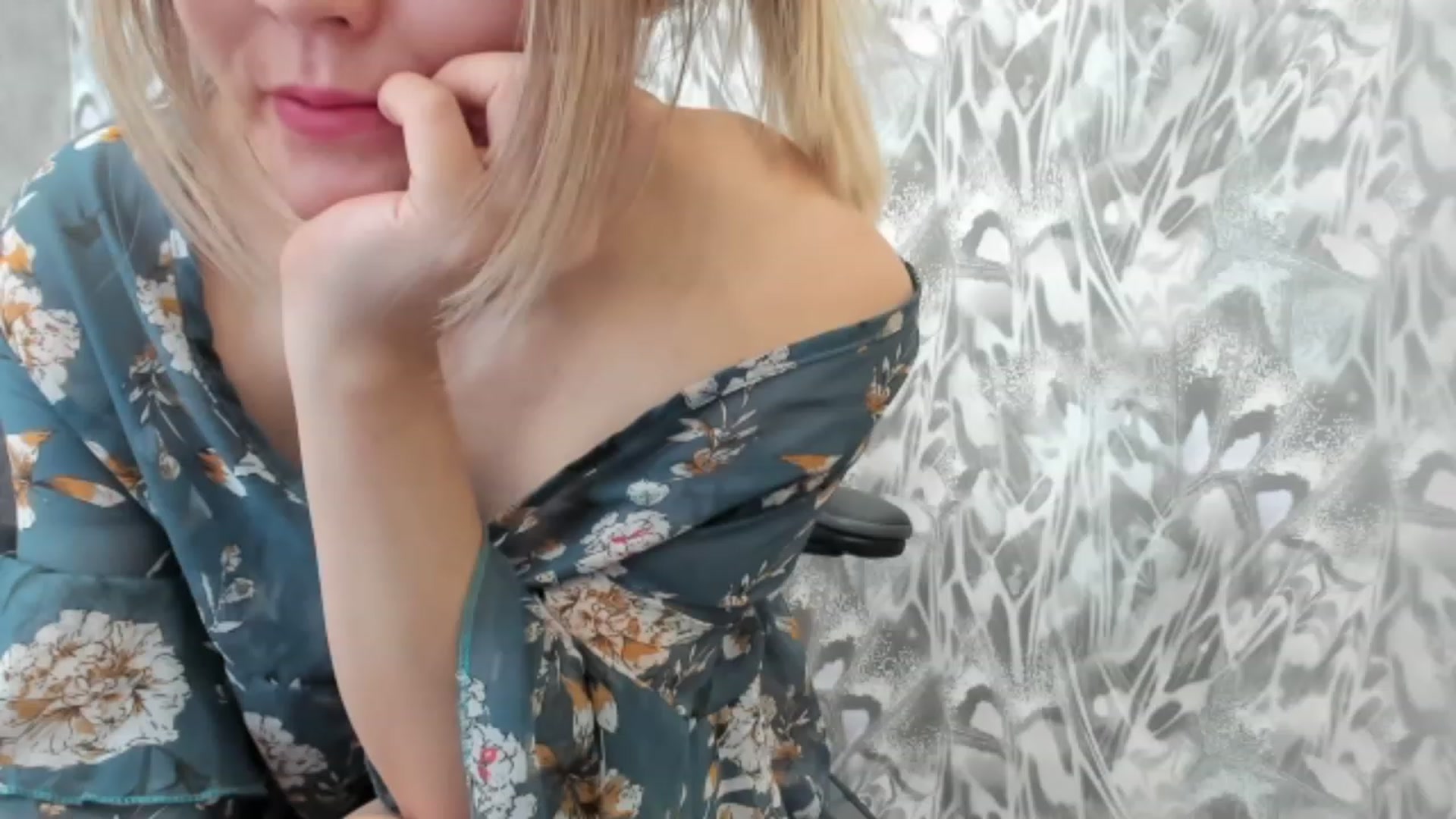 Gallery image thumbnail from Juicy_Cherry6's myfreecams stream on, 06/24/2023, 03:25 image 3 of 20