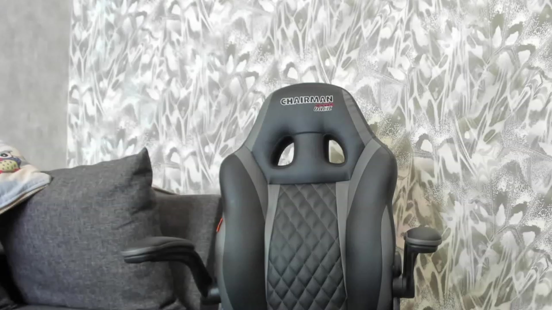 Gallery image thumbnail from Juicy_Cherry6's myfreecams stream on, 09/25/2023, 04:16 image 6 of 20
