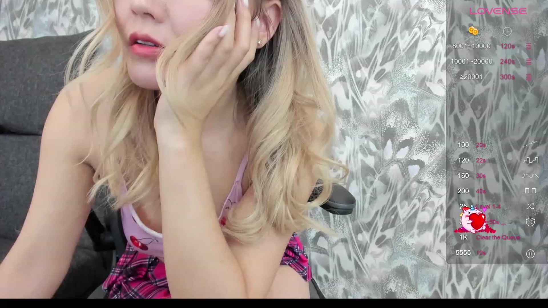 Gallery image thumbnail from Juicy_Cherry6's myfreecams stream on, 12/28/2023, 03:54 image 8 of 20