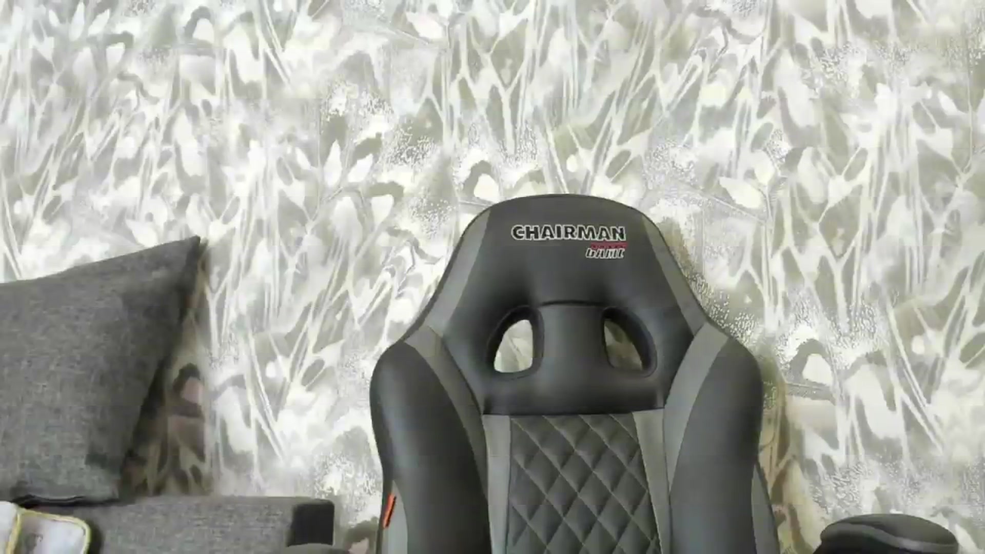 Gallery image thumbnail from Juicy_Cherry6's myfreecams stream on, 02/21/2024, 05:06 image 17 of 20