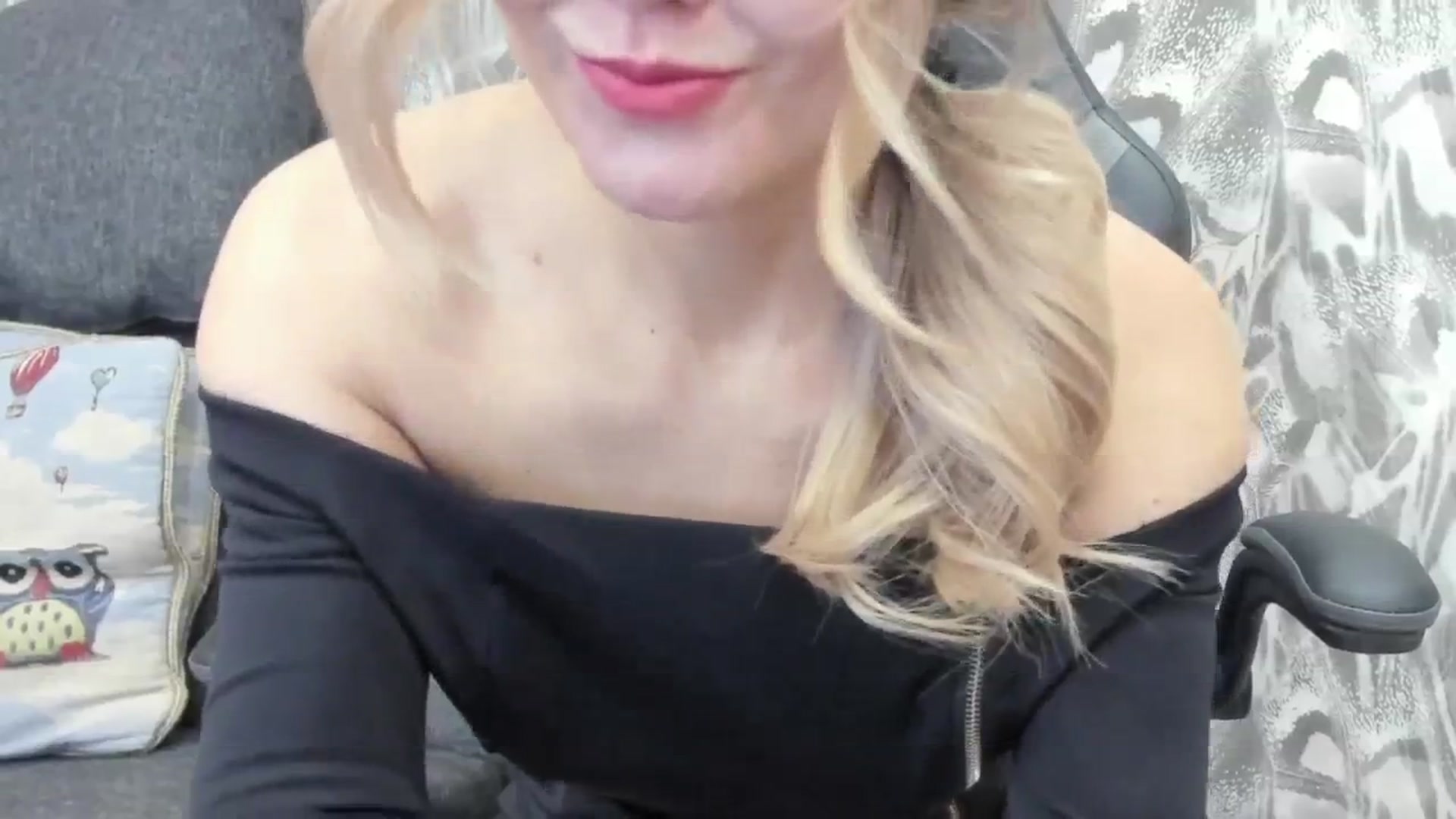 Gallery image thumbnail from Juicy_Cherry6's myfreecams stream on, 02/24/2024, 04:05 image 6 of 20
