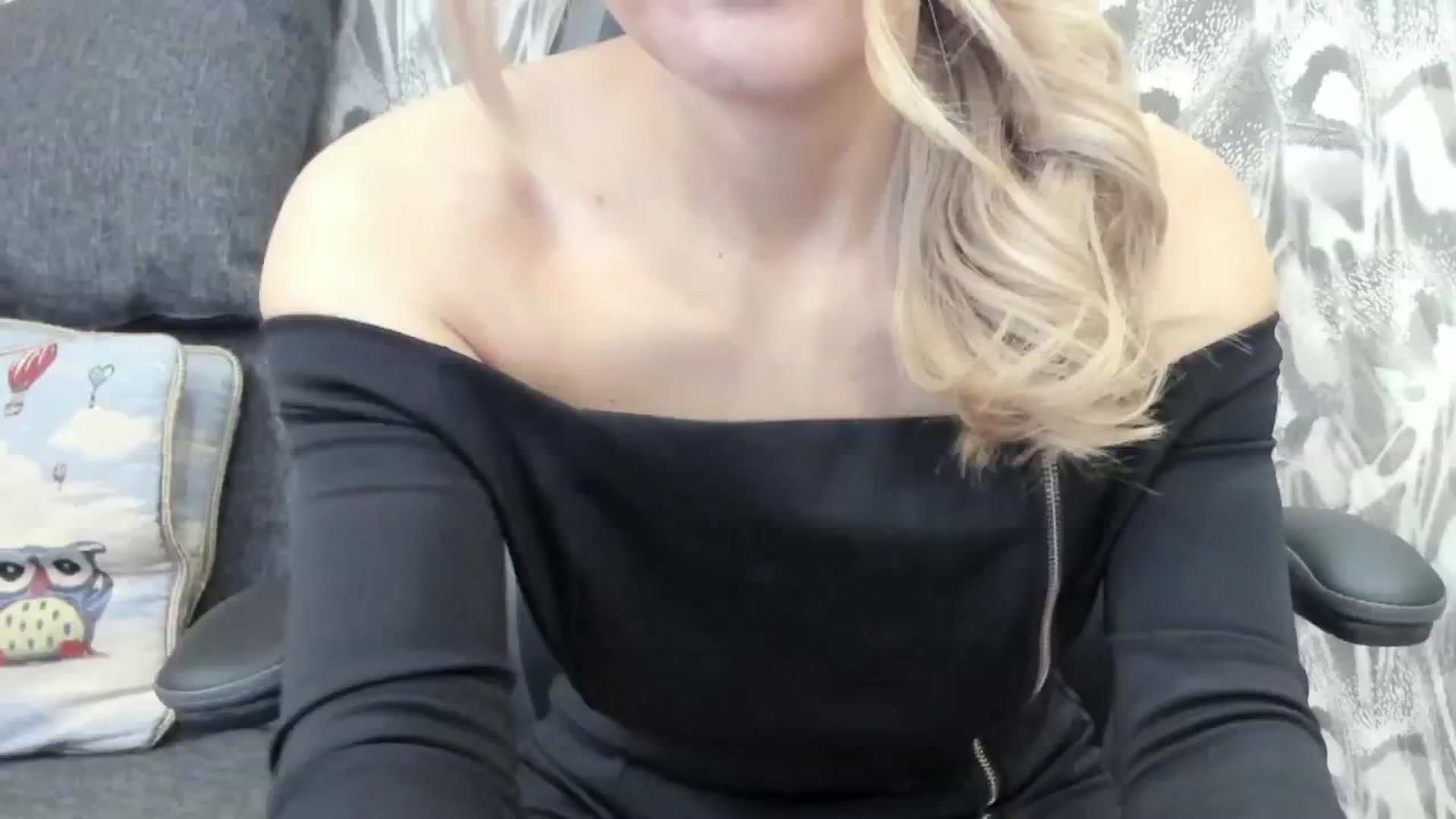 Gallery image thumbnail from Juicy_Cherry6's myfreecams stream on, 02/24/2024, 04:05 image 1 of 20