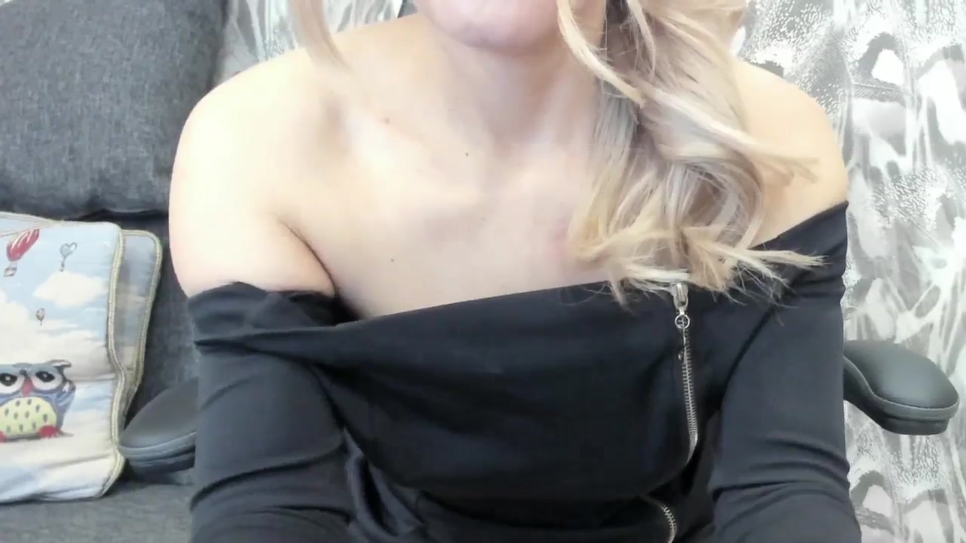 Gallery image thumbnail from Juicy_Cherry6's myfreecams stream on, 02/24/2024, 04:05 image 7 of 20