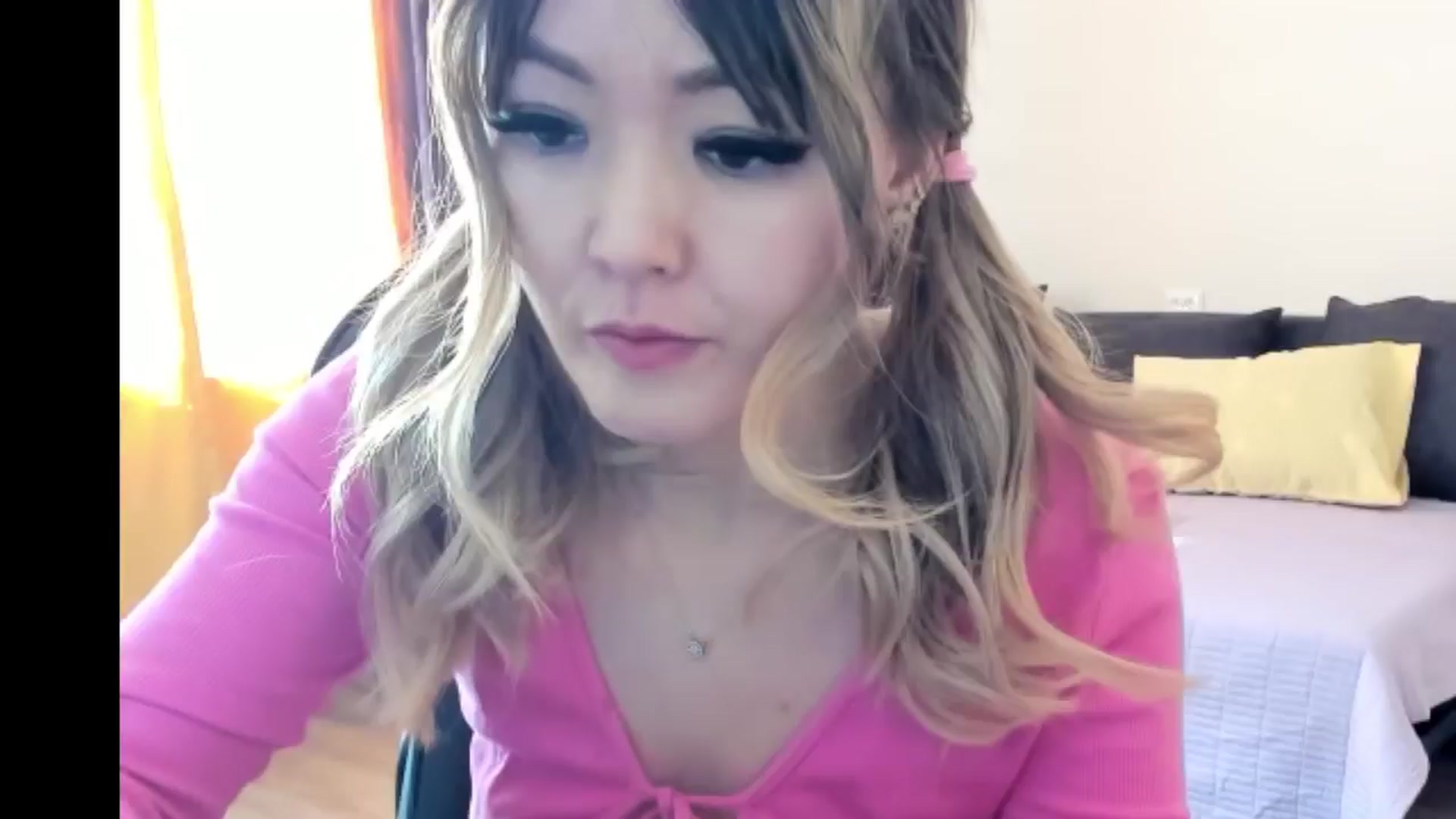 Gallery image thumbnail from Juicy_Cherry6's myfreecams stream on, 07/22/2024, 03:18 image 2 of 20