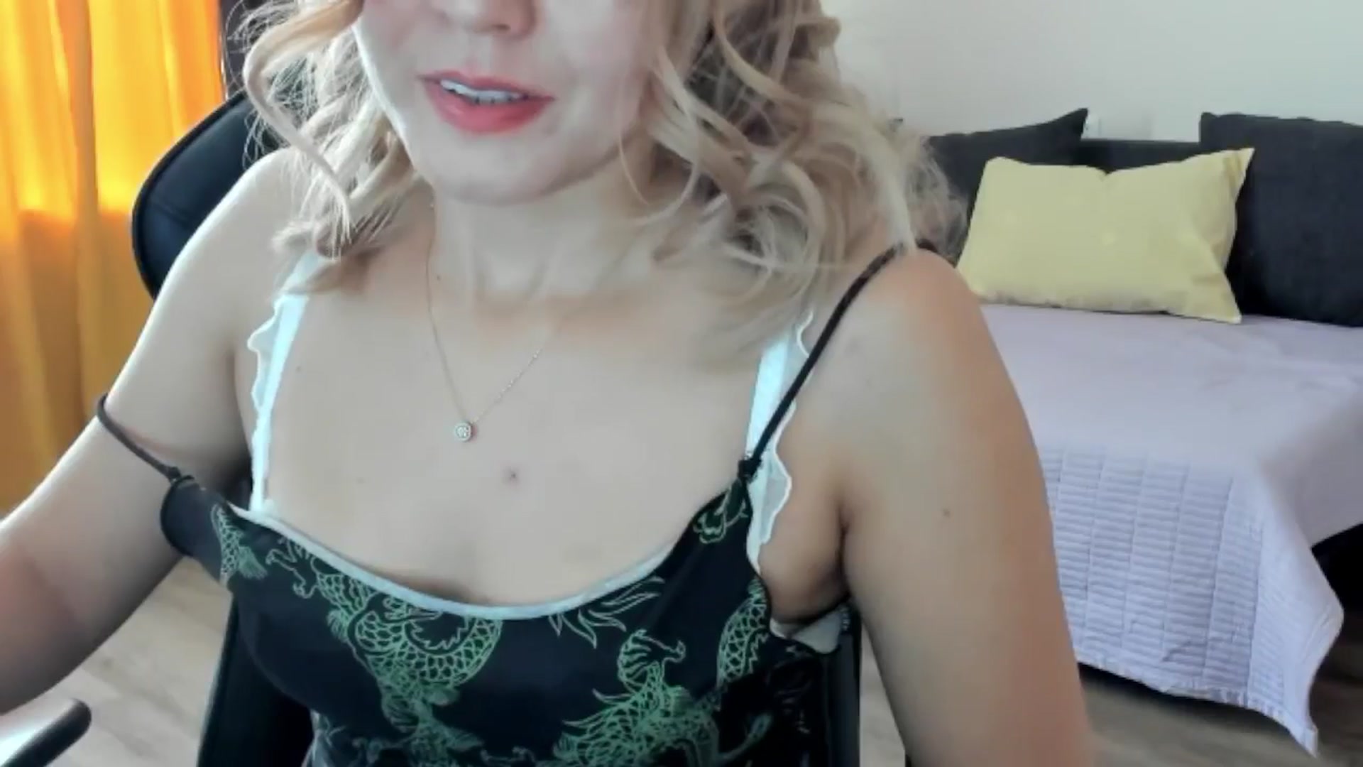 Gallery image thumbnail from Juicy_Cherry6's myfreecams stream on, 09/18/2024, 09:57 image 12 of 20