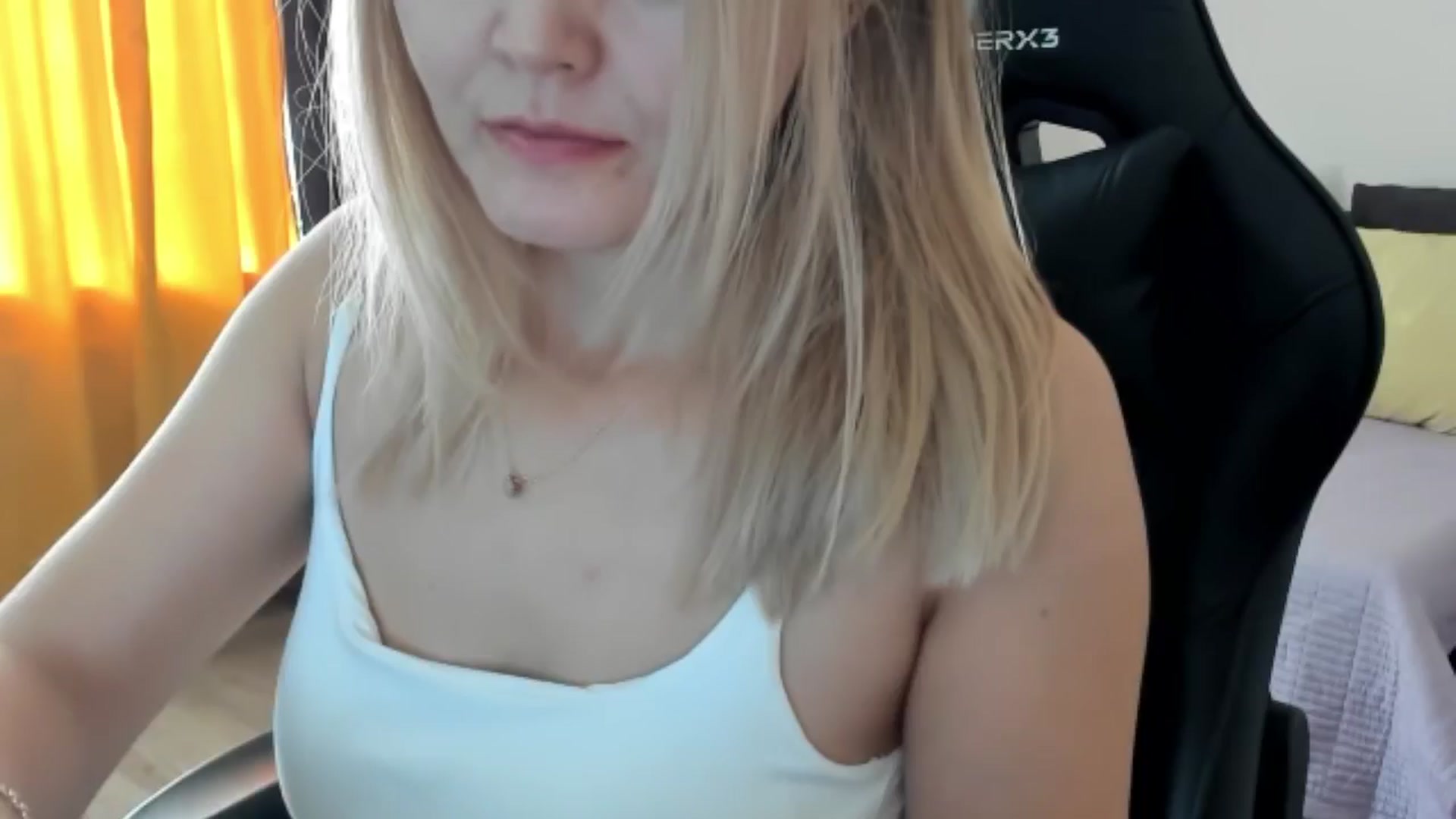 Gallery image thumbnail from Juicy_Cherry6's myfreecams stream on, 10/05/2024, 07:55 image 19 of 20
