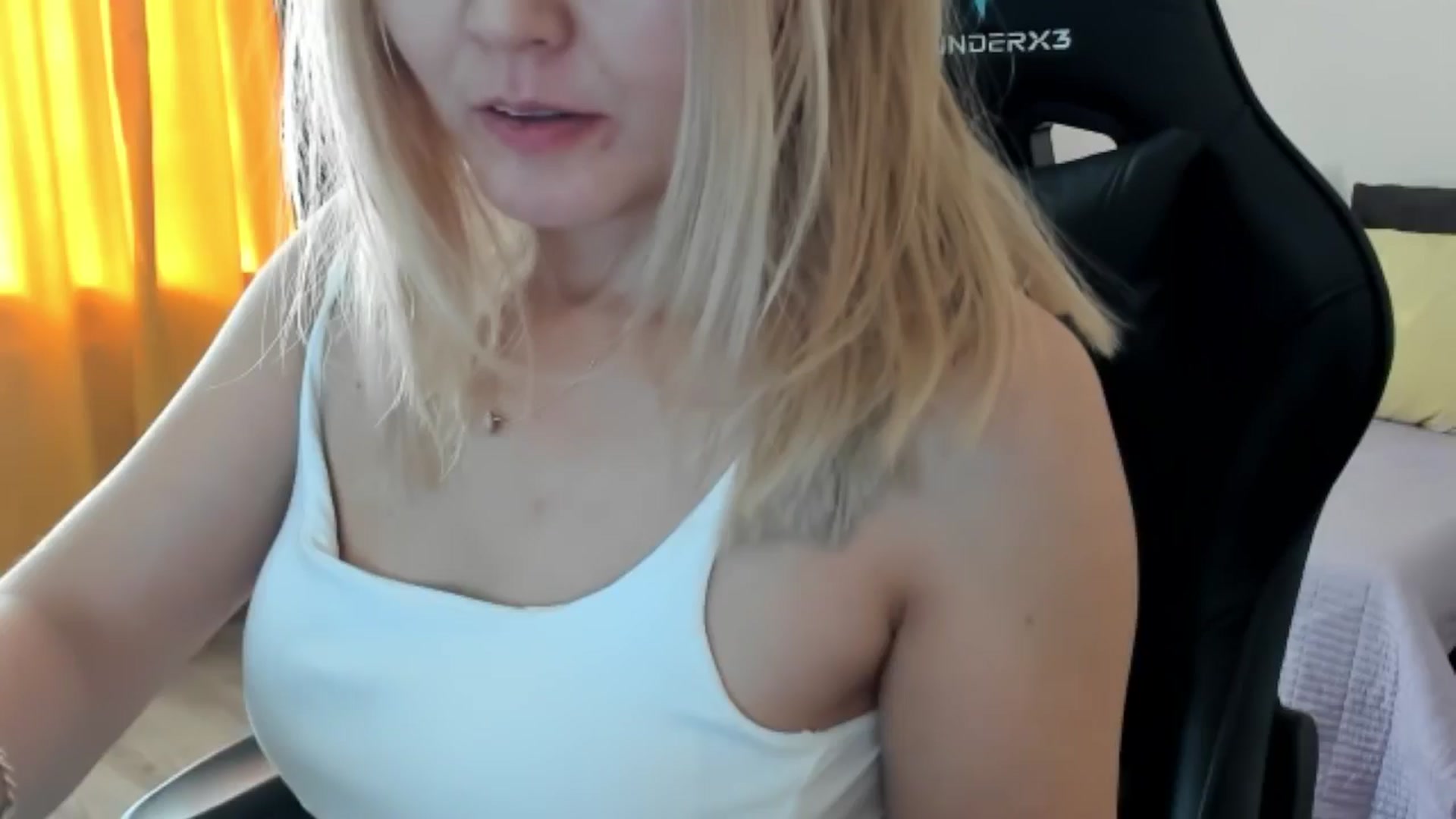 Gallery image thumbnail from Juicy_Cherry6's myfreecams stream on, 10/05/2024, 07:55 image 14 of 20