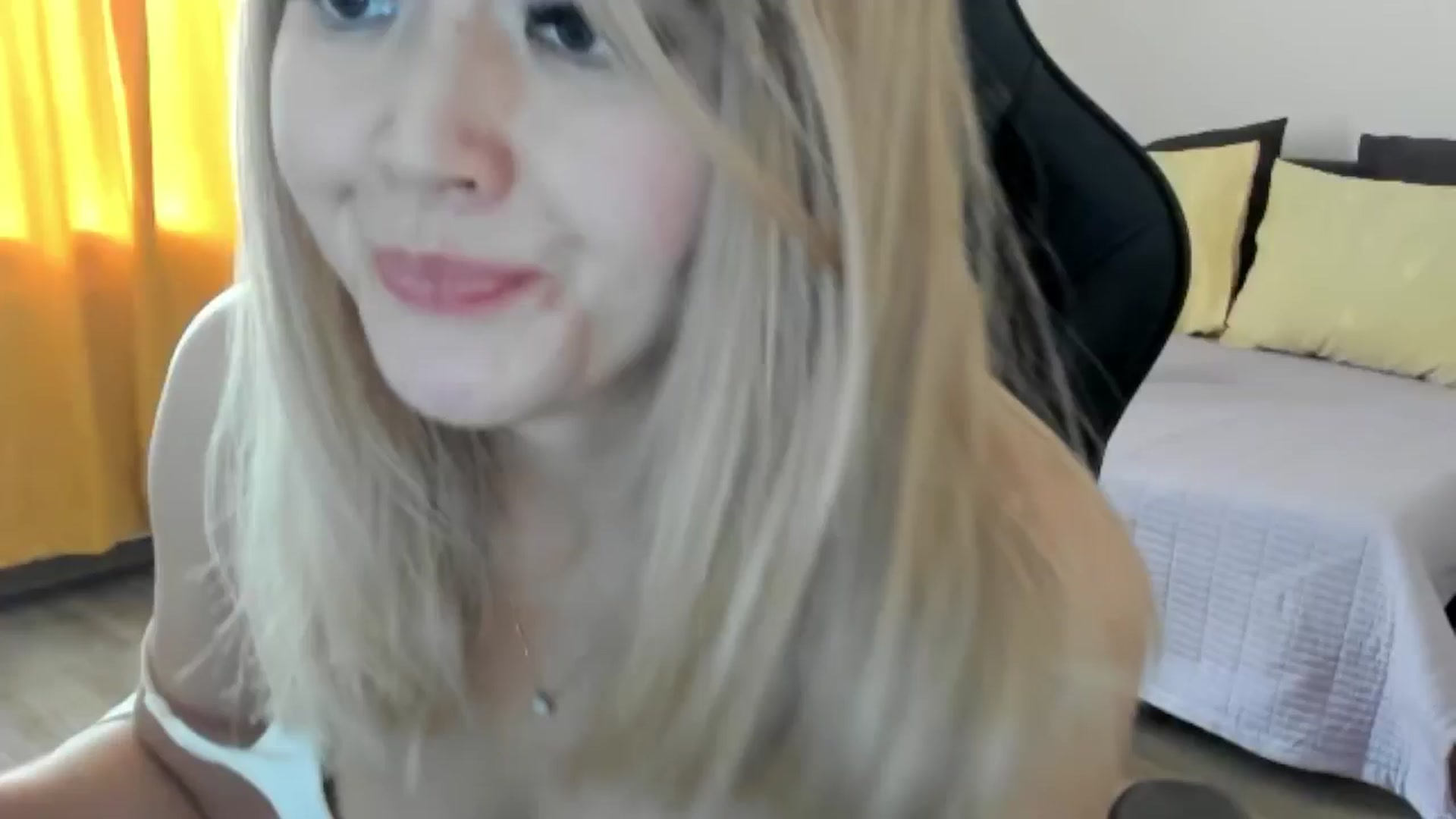 Gallery image thumbnail from Juicy_Cherry6's myfreecams stream on, 10/05/2024, 10:01 image 1 of 20
