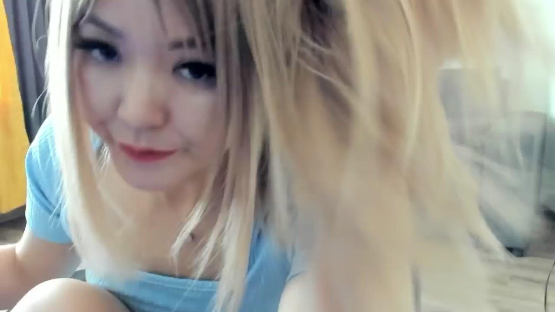 Gallery image thumbnail from Juicy_Cherry6's myfreecams stream on, 02/19/2025, 04:21 image 1 of 20