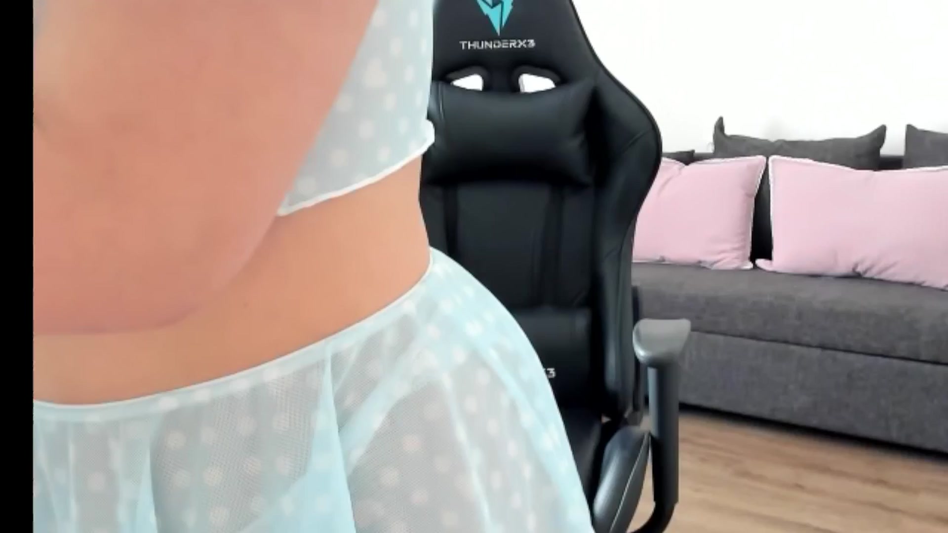 Gallery image thumbnail from Juicy_Cherry6's myfreecams stream on, 06/18/2025, 03:52 image 18 of 20