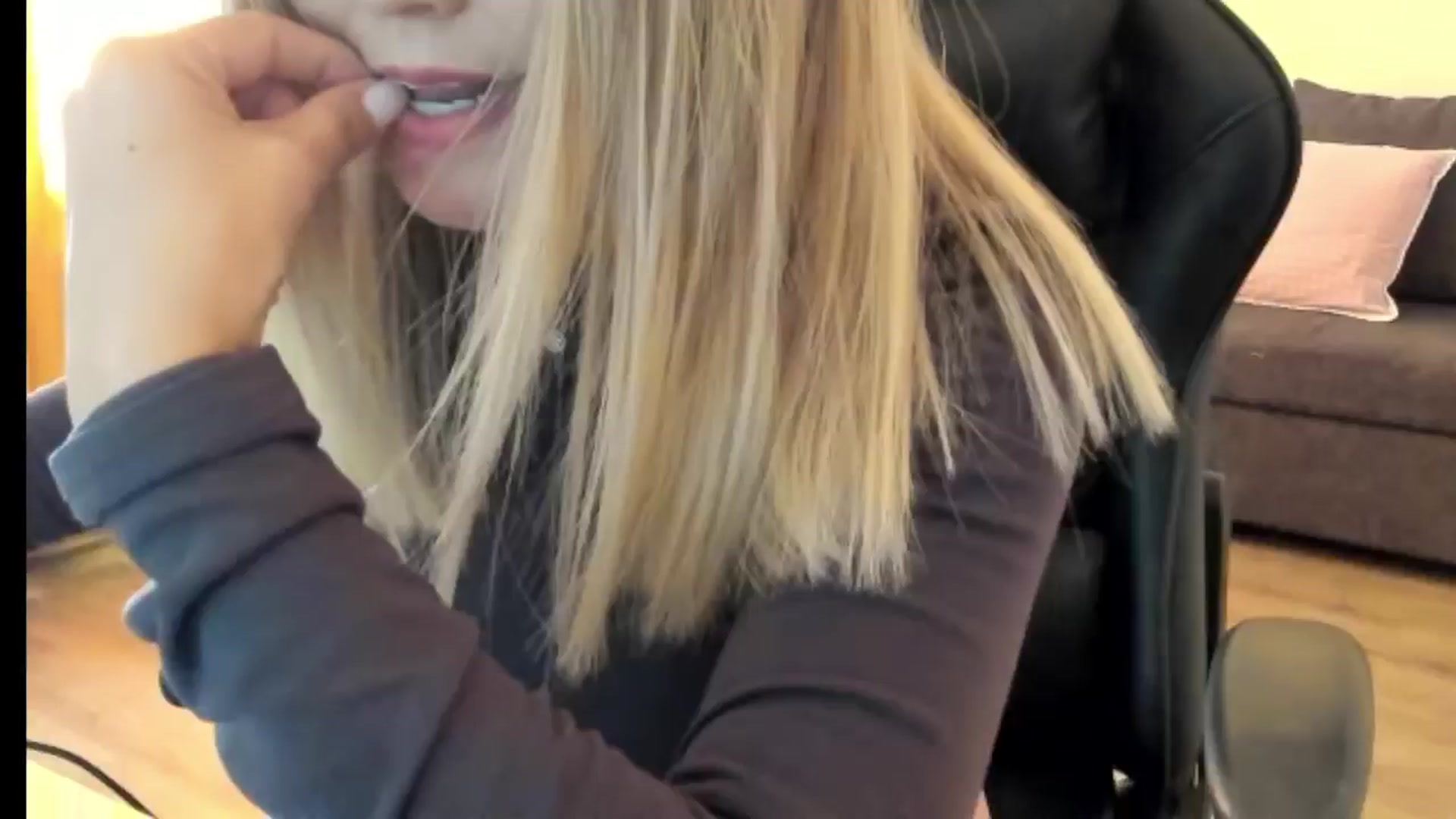 Gallery image thumbnail from Juicy_Cherry6's myfreecams stream on, 10/09/2025, 05:22 image 13 of 20