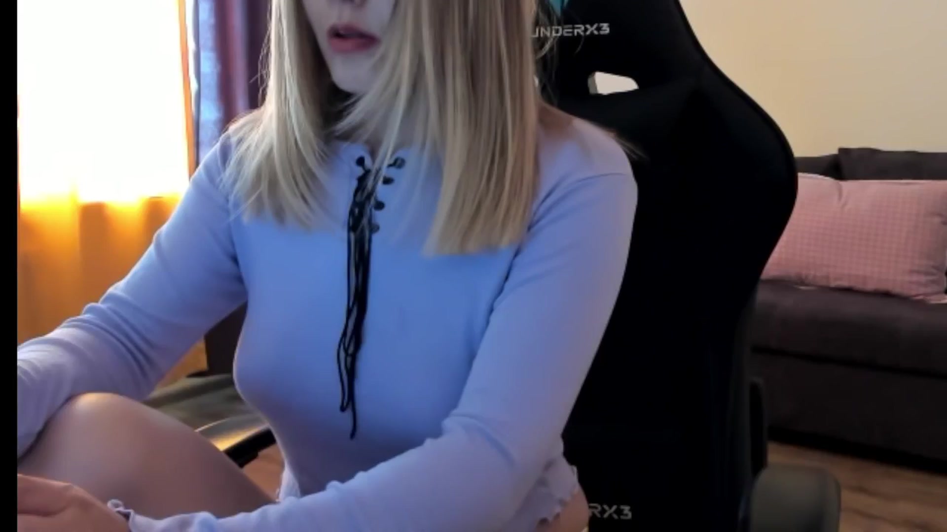Gallery image thumbnail from Juicy_Cherry6's myfreecams stream on, 10/15/2025, 05:25 image 1 of 20