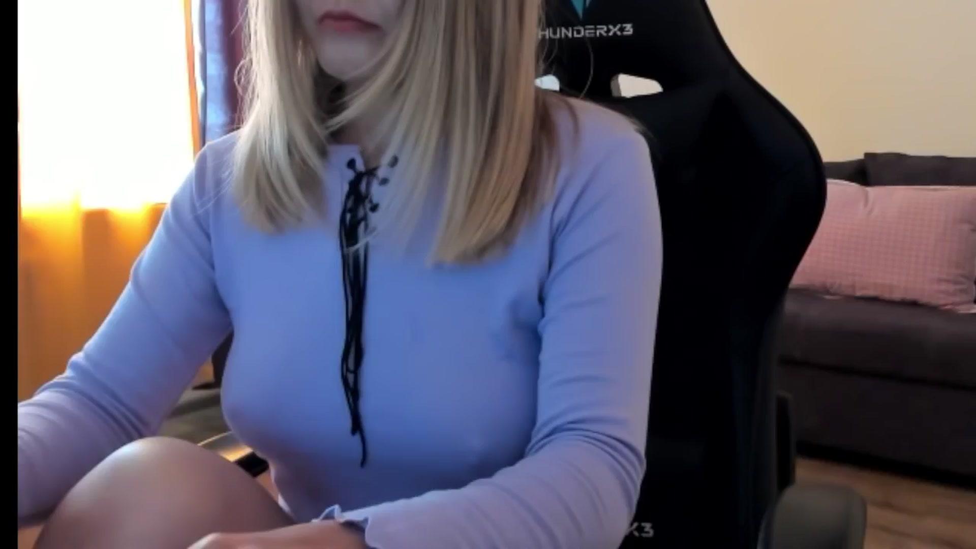 Gallery image thumbnail from Juicy_Cherry6's myfreecams stream on, 10/15/2025, 05:25 image 3 of 20