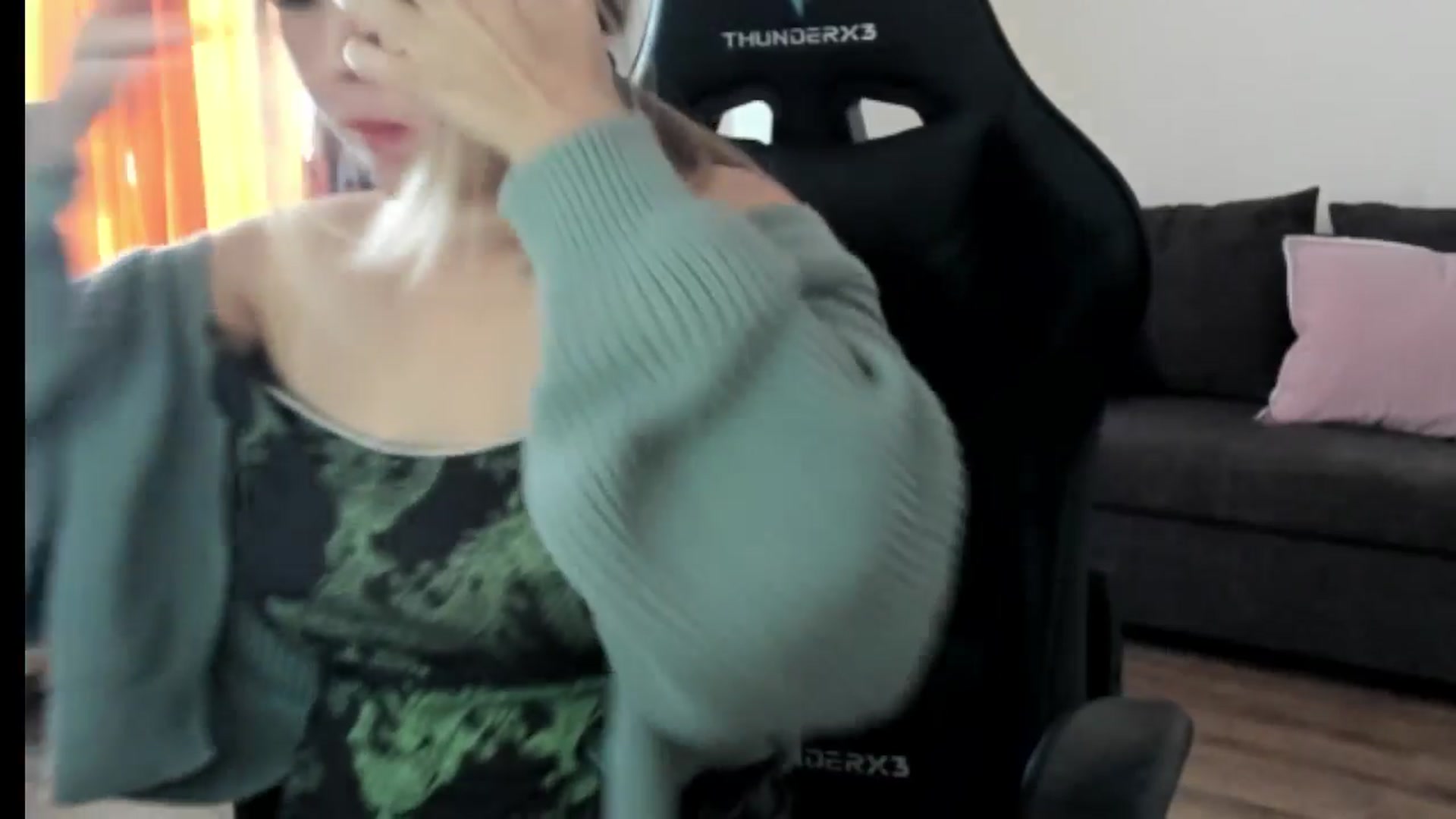 Gallery image thumbnail from Juicy_Cherry6's myfreecams stream on, 11/02/2025, 05:03 image 7 of 20