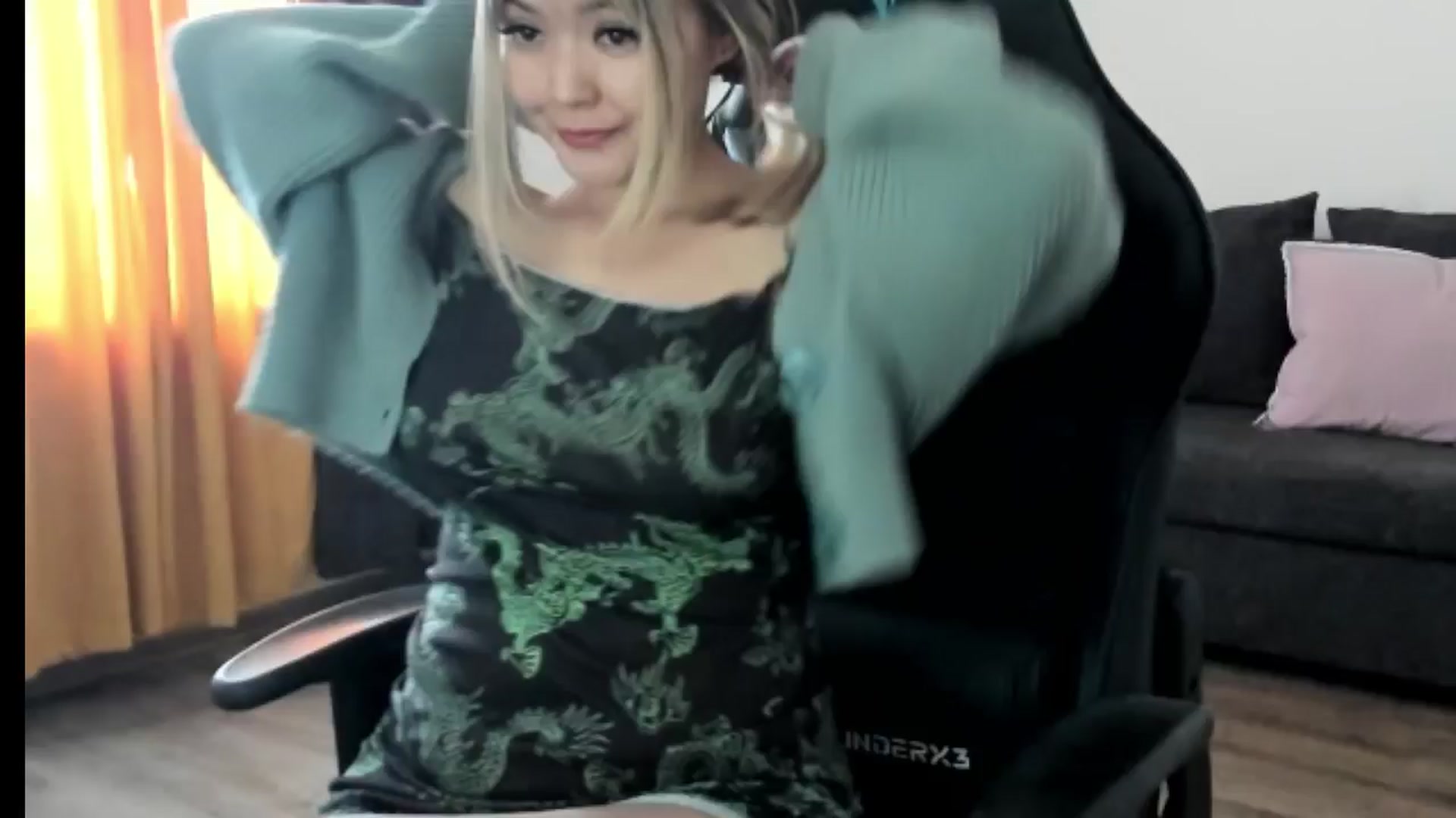 Gallery image thumbnail from Juicy_Cherry6's myfreecams stream on, 11/02/2025, 05:03 image 8 of 20