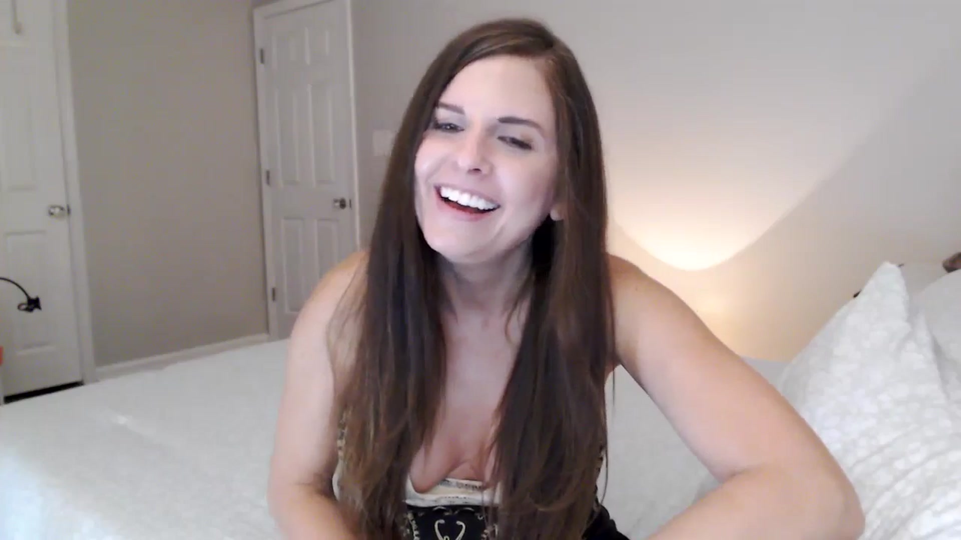 Gallery image thumbnail from Juicy_Fruit's myfreecams stream on, 09/01/2024, 04:03 image 5 of 20