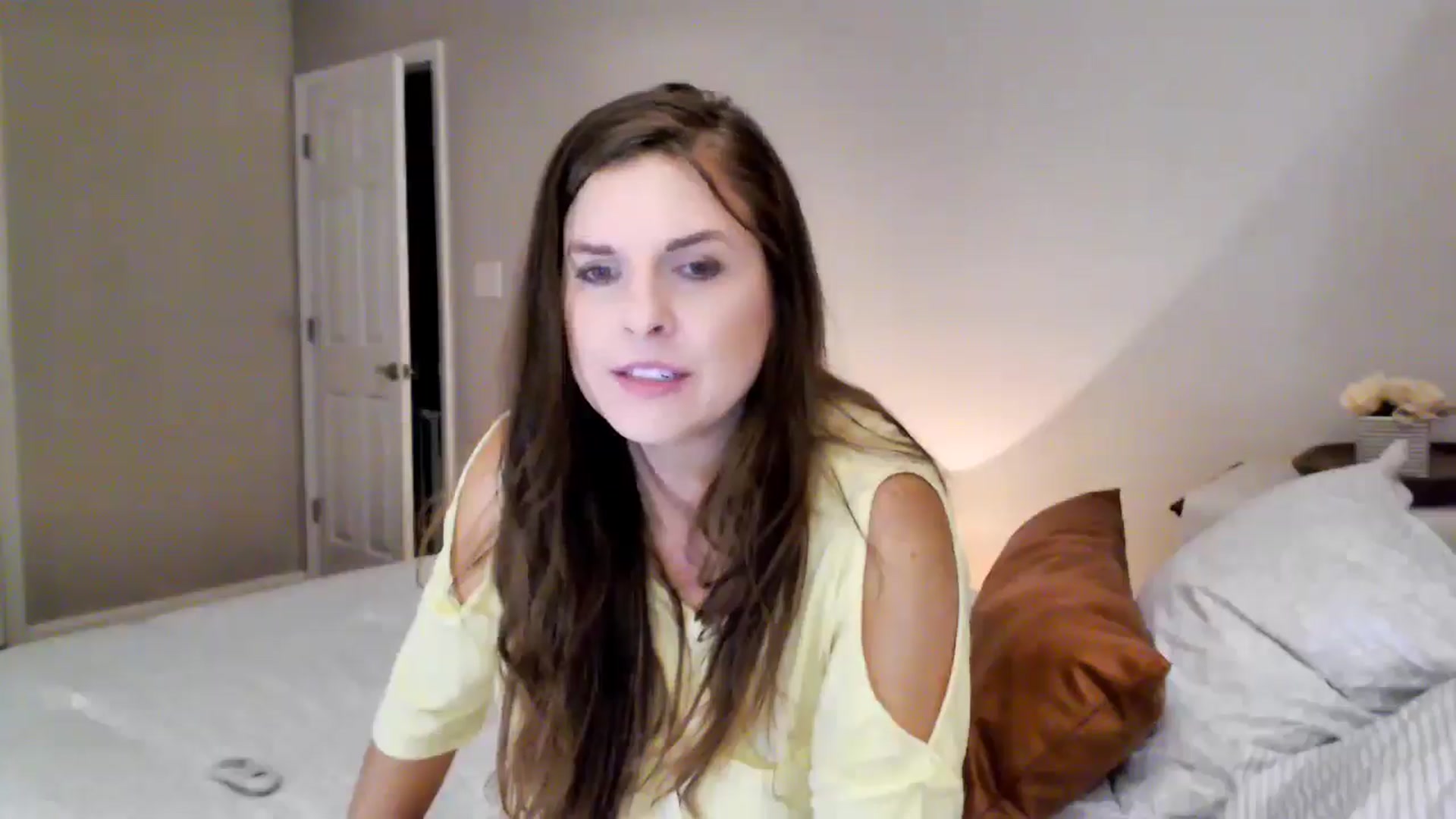 Gallery image thumbnail from Juicy_Fruit's myfreecams stream on, 09/03/2024, 02:43 image 7 of 20