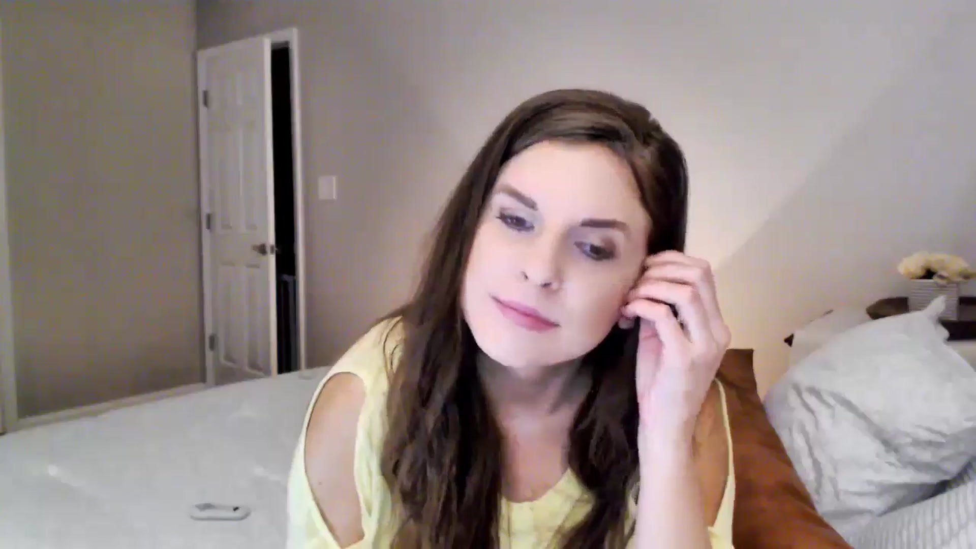 Gallery image thumbnail from Juicy_Fruit's myfreecams stream on, 09/03/2024, 02:43 image 5 of 20