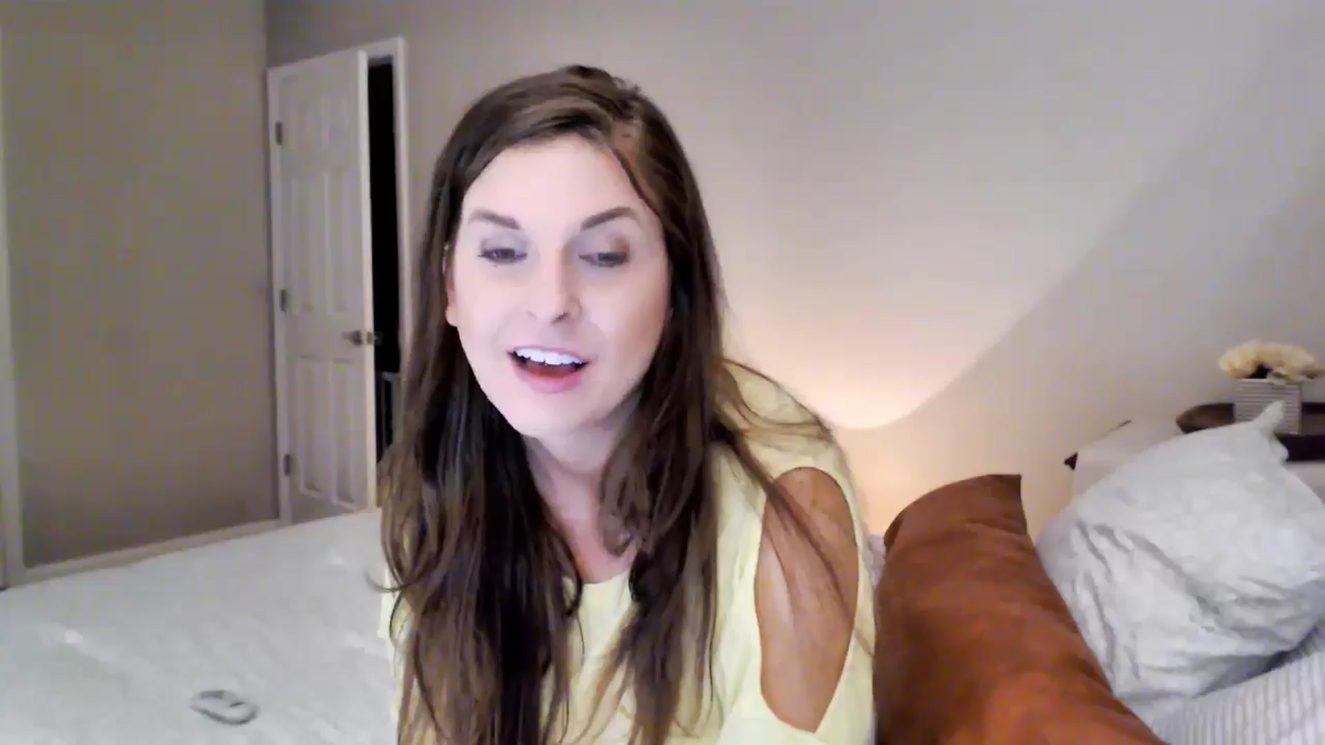 Gallery image thumbnail from Juicy_Fruit's myfreecams stream on, 09/03/2024, 02:43 image 6 of 20