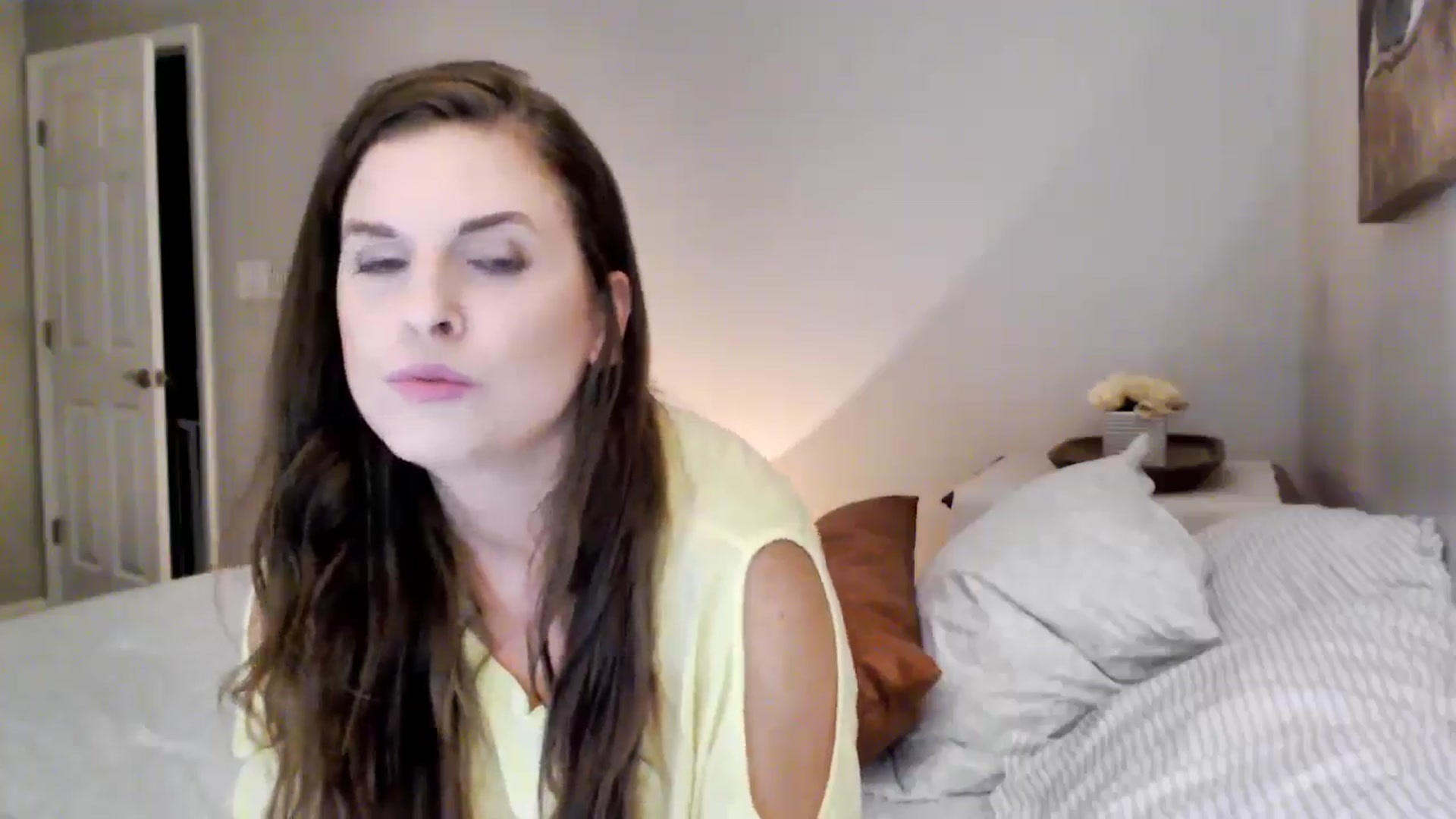Gallery image thumbnail from Juicy_Fruit's myfreecams stream on, 09/03/2024, 02:43 image 15 of 20