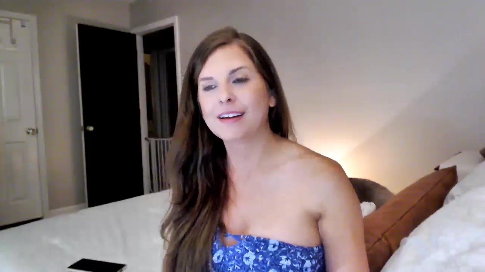 Gallery image thumbnail from Juicy_Fruit's myfreecams stream on, 09/06/2024, 02:46 image 5 of 20