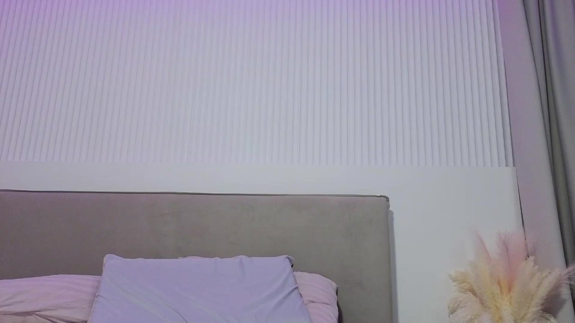 Gallery image thumbnail from Juicy_lips's myfreecams stream on, 07/12/2025, 22:28 image 13 of 20