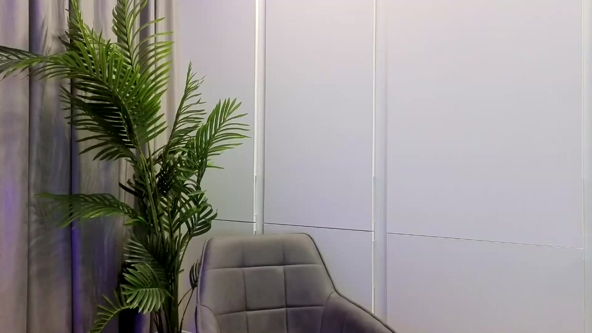 Gallery image thumbnail from Juicy_lips's myfreecams stream on, 07/20/2025, 21:21 image 9 of 20