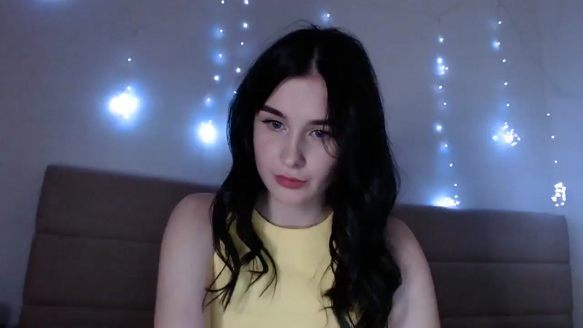 Gallery image thumbnail from Juicy_peach_'s myfreecams stream on, 11/17/2023, 01:00 image 16 of 20