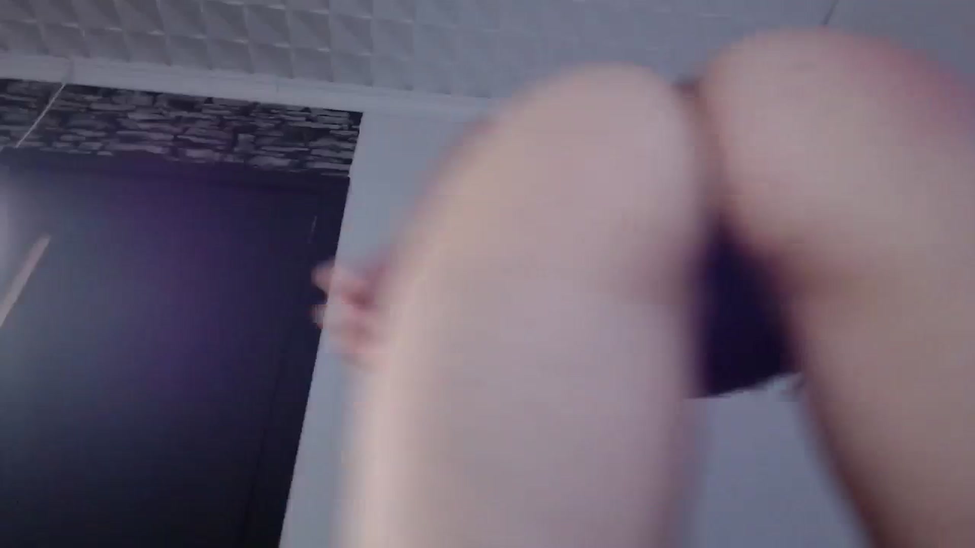 Gallery image thumbnail from Juicy_peach_'s myfreecams stream on, 11/17/2023, 01:00 image 5 of 20